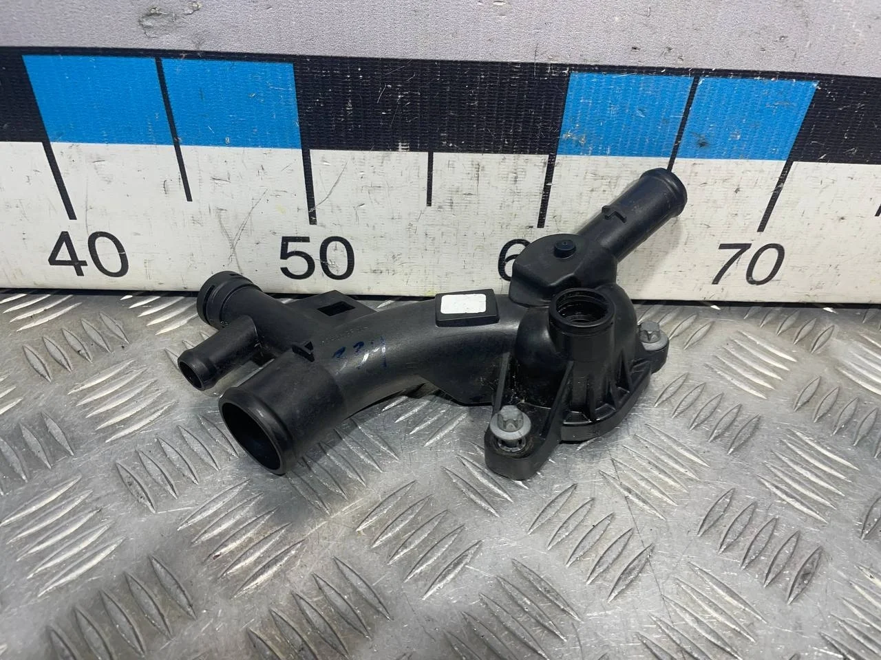 [Б/У] Фланец / тройник [Код: 00589883 ]