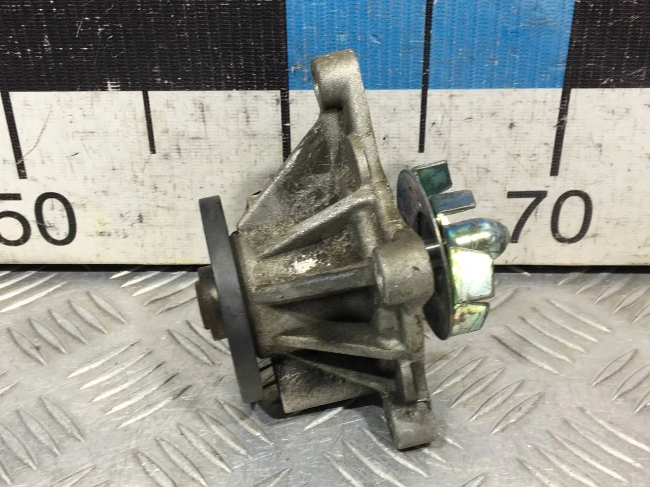 [Б/У] Насос водяной (помпа) [Код: 00612383 ]