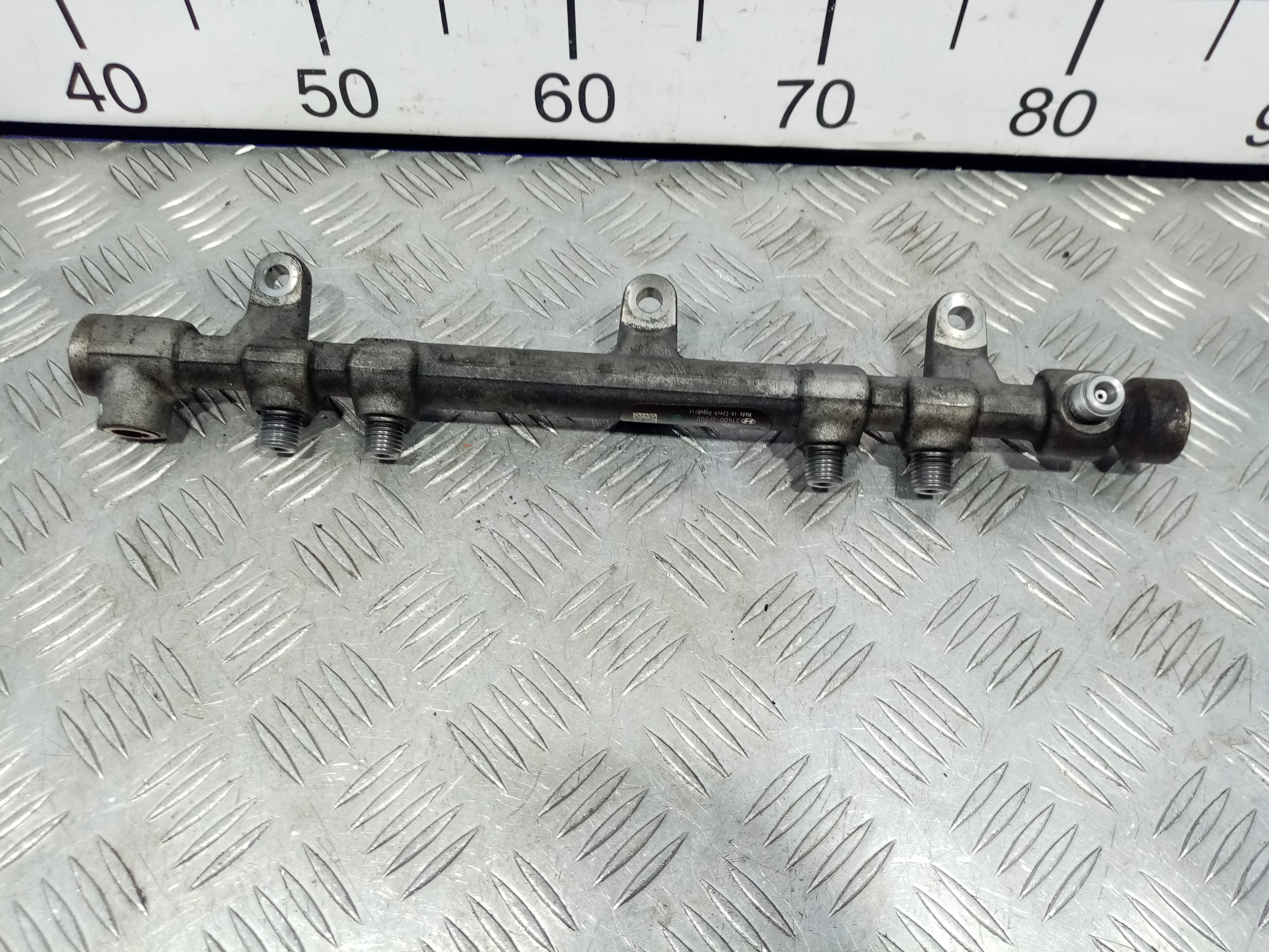 [Б/У] Рейка топливная (рампа) - Без датчика и регулятора [Код: 00423956 ]