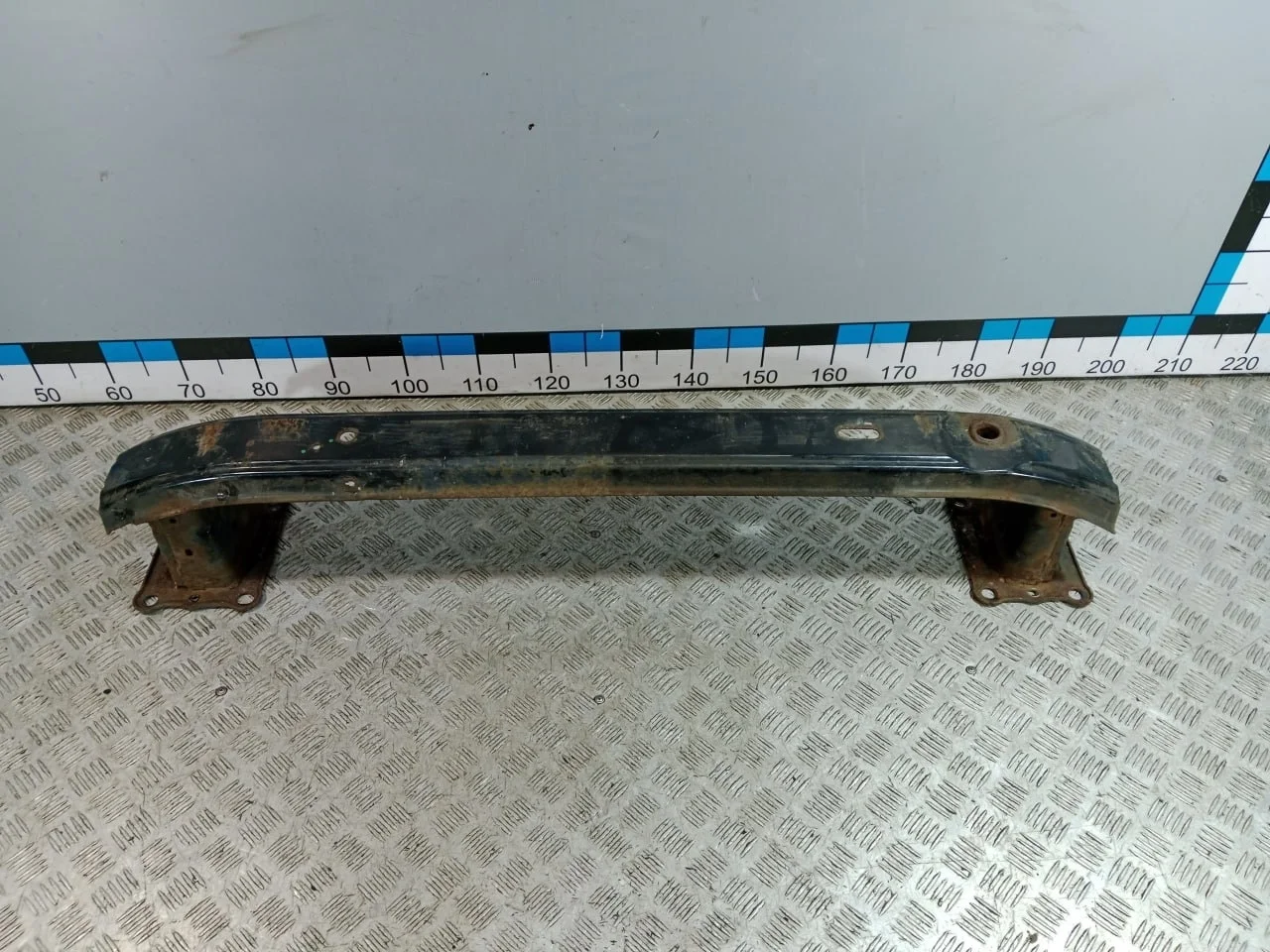 [Б/У] Усилитель переднего бампера - (Состояние: небольшая коррозия) [ХОРОШЕЕ] [Код: 00652397 ]