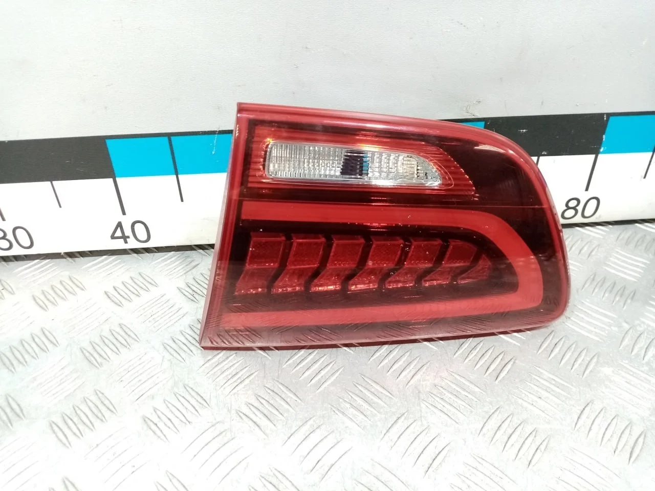 [Б/У] Фонарь задний внутренний правый [Код: 00662133 ]