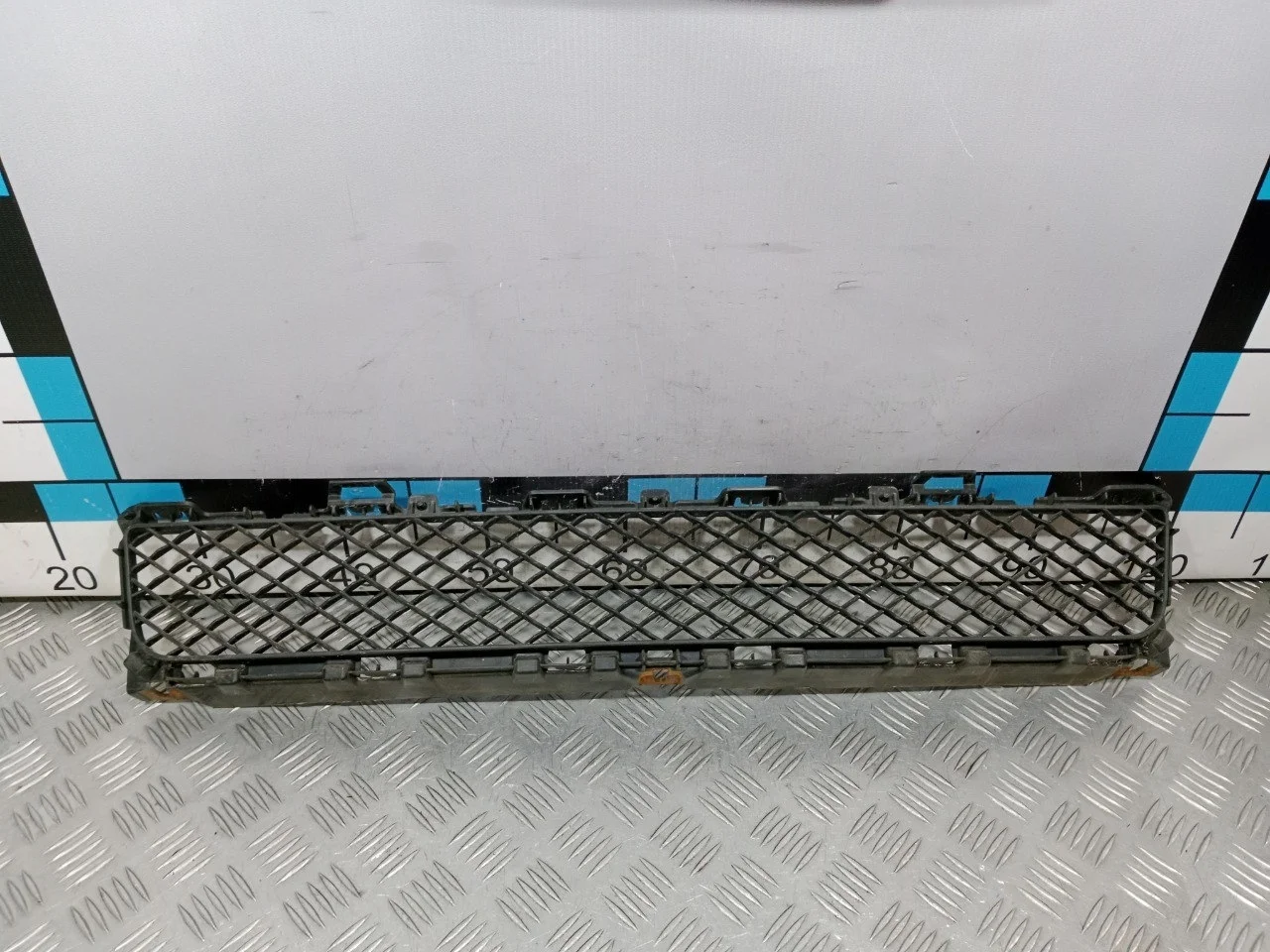 [Б/У] Решетка бампера центральная Jaguar XF [Код: 00604127 ]