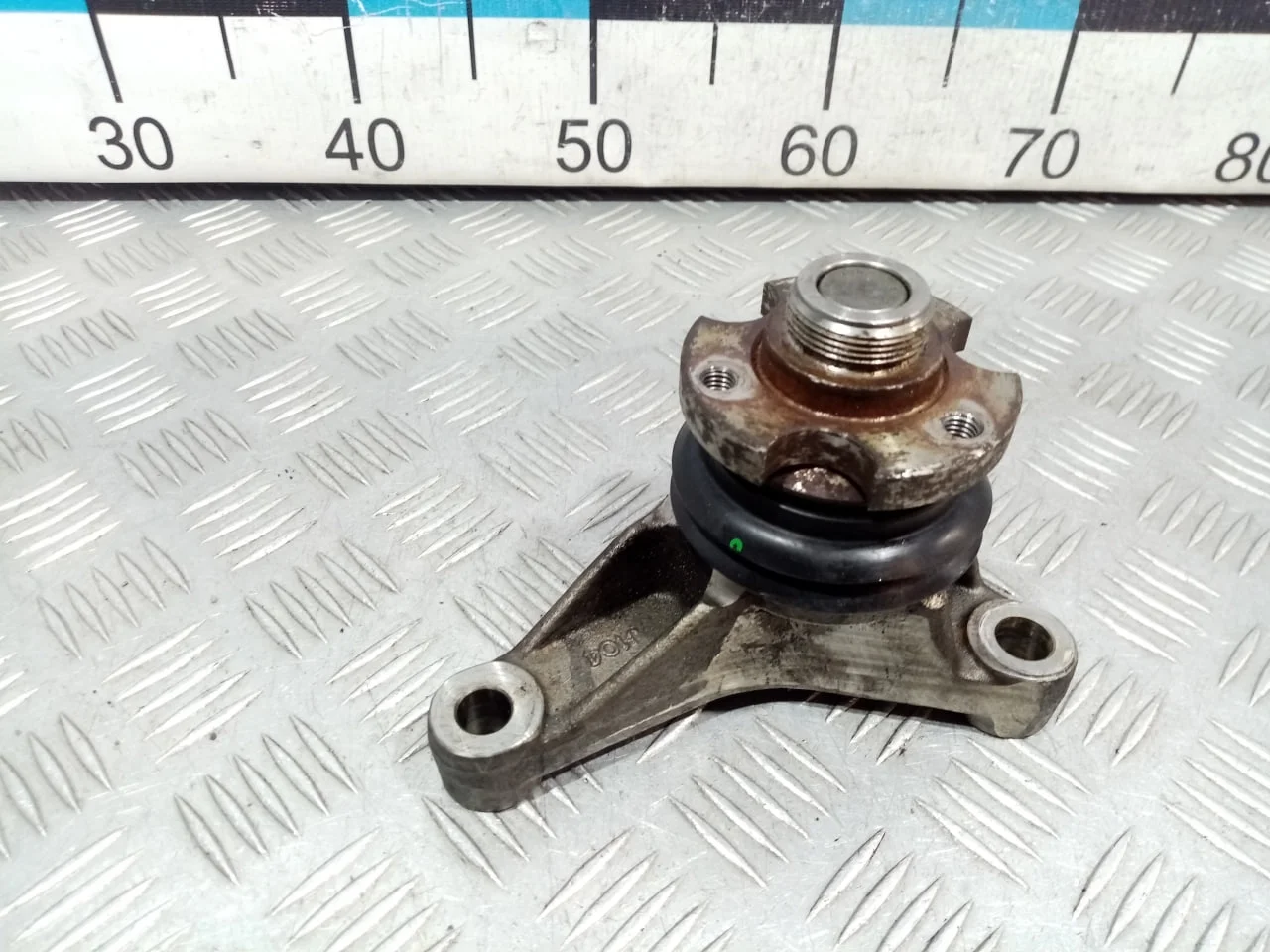[Б/У] Кронштейн термомуфты - (Состояние: гудит подшипник) [Незначительные дефекты] [Код: 00592747 ]