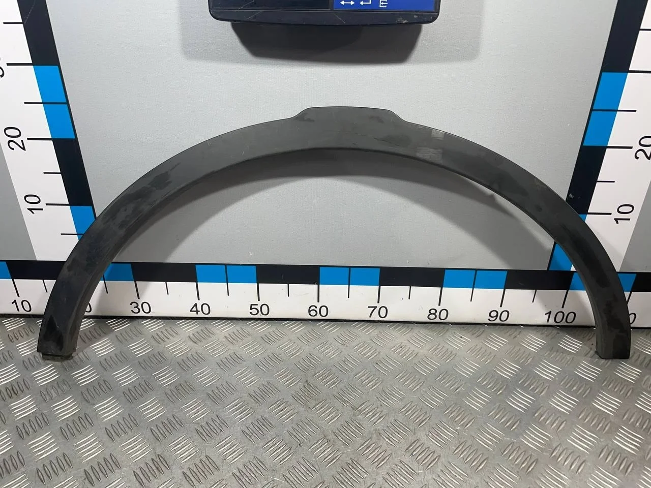 [Б/У] Накладка переднего крыла правого Land Rover Range Rover Evoque [Код: 00619995 ]