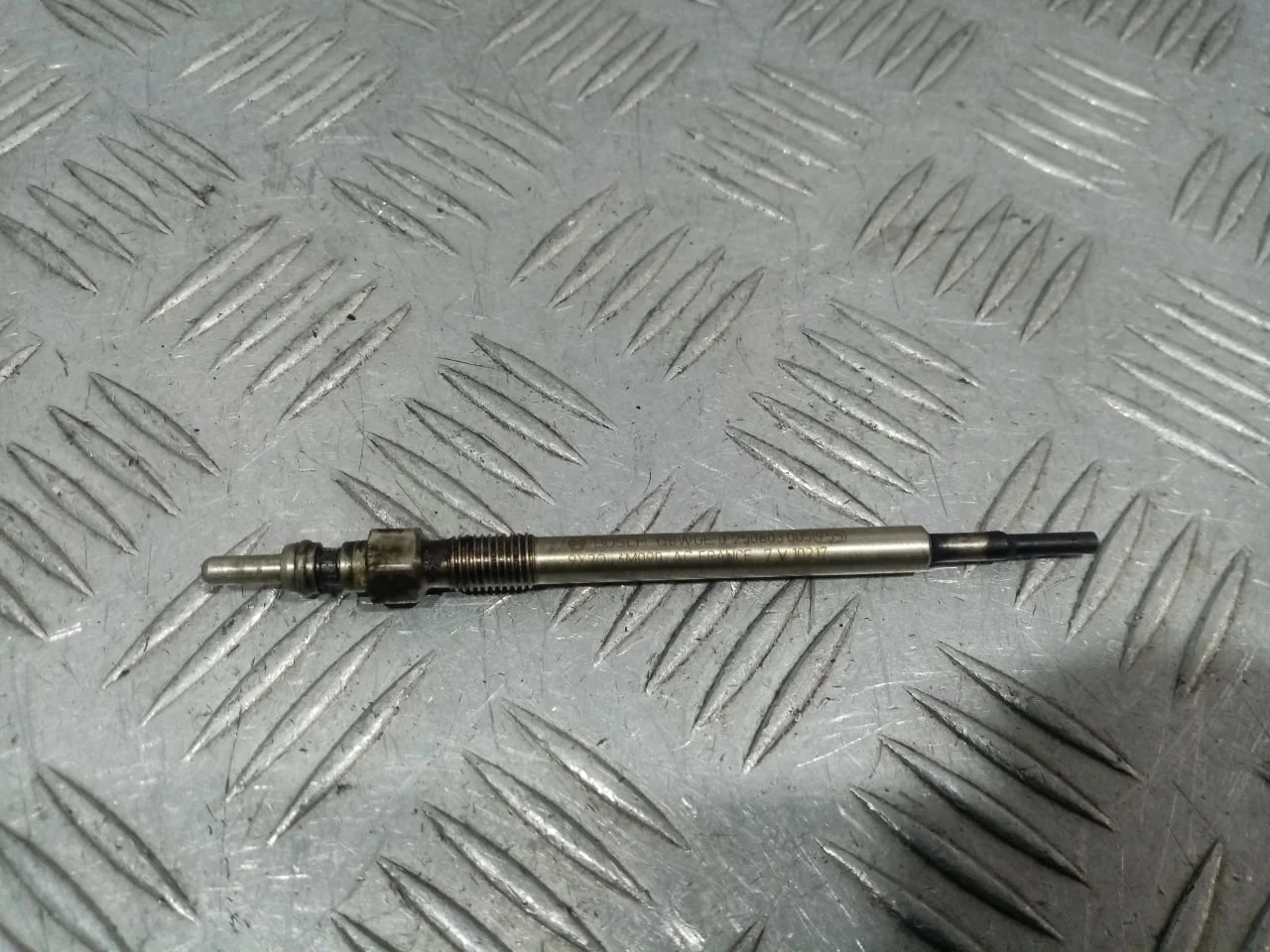 [Б/У] Свеча накаливания Jaguar Land Rover [Код: 00594851 ]