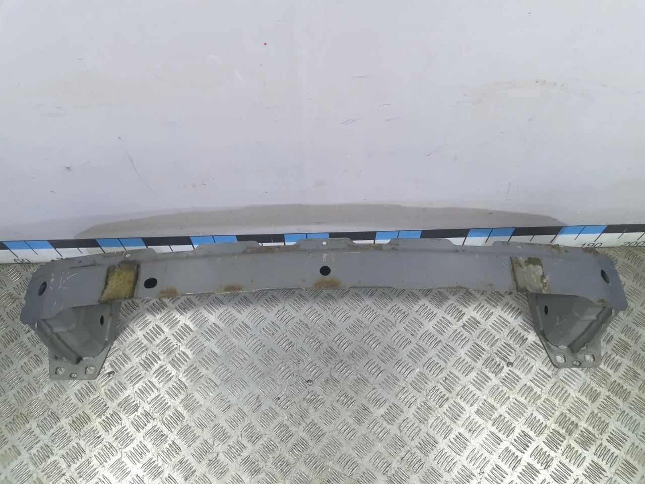 [Б/У] Усилитель переднего бампера [Код: 00537725 ]