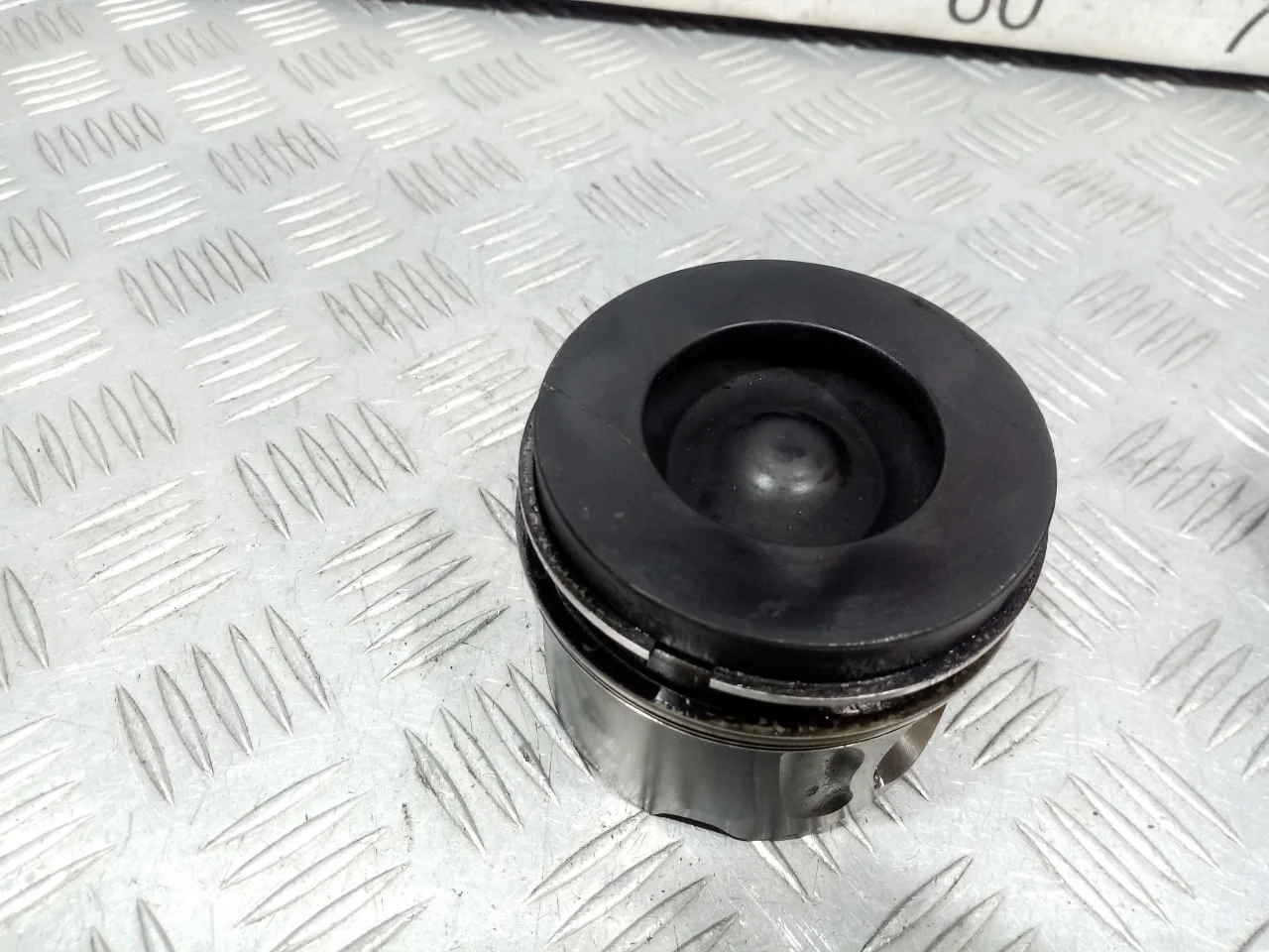 [ЧАСТЬ Б/У] Двигатель 3,0л. 24v 306DT - (Состояние: поршень) [Код: 00594686 ]