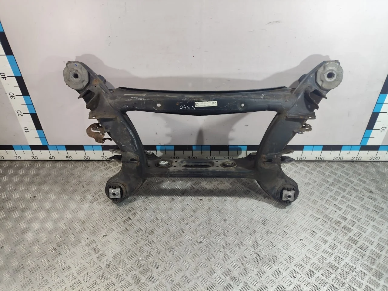 [Б/У] Балка задняя Mercedes - Два сайлент блока под замену [ХОРОШЕЕ] [Код: 00610825 ]