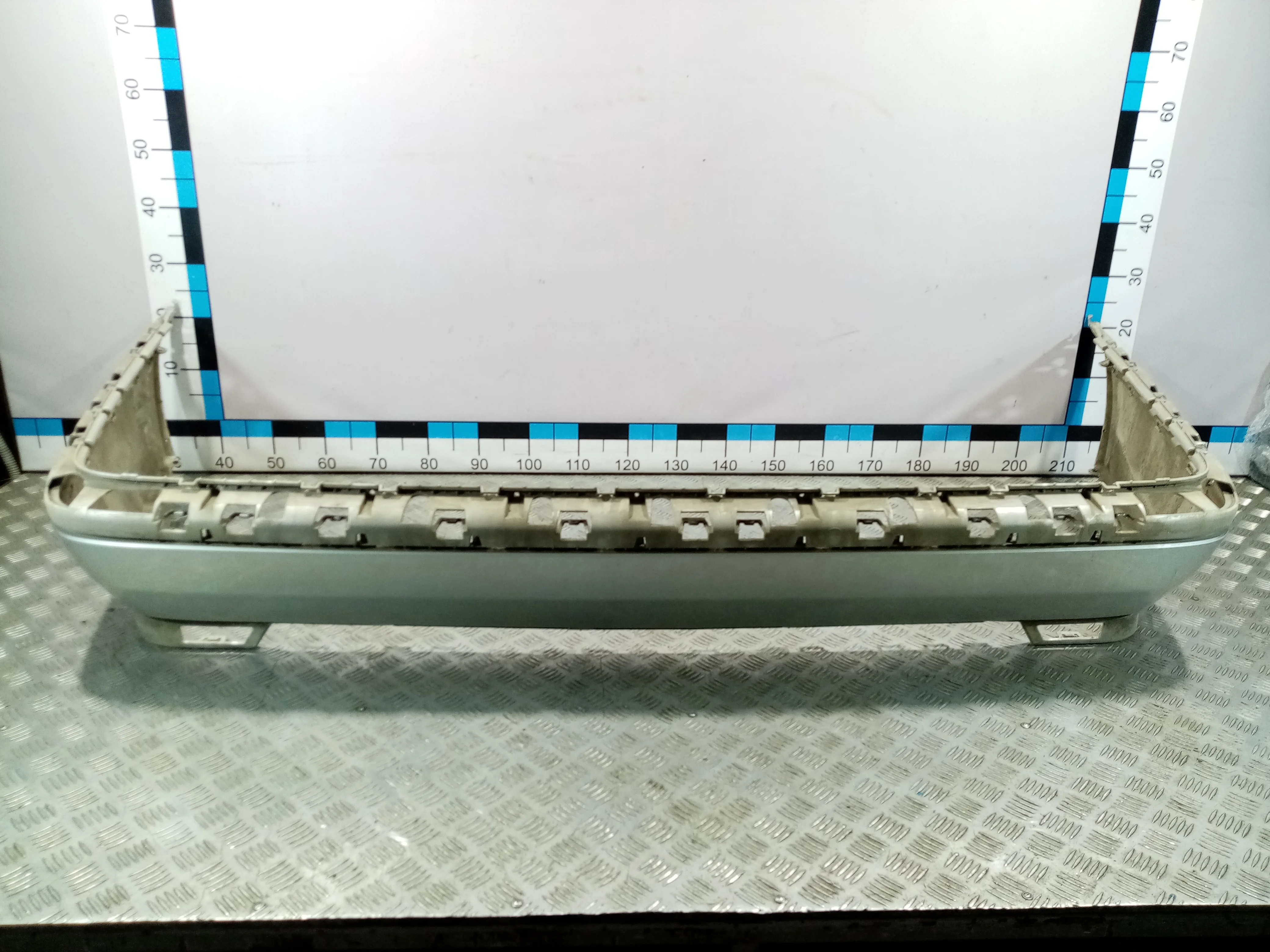 [Б/У] Бампер задний Mercedes W202 [Код: 00388961 ]