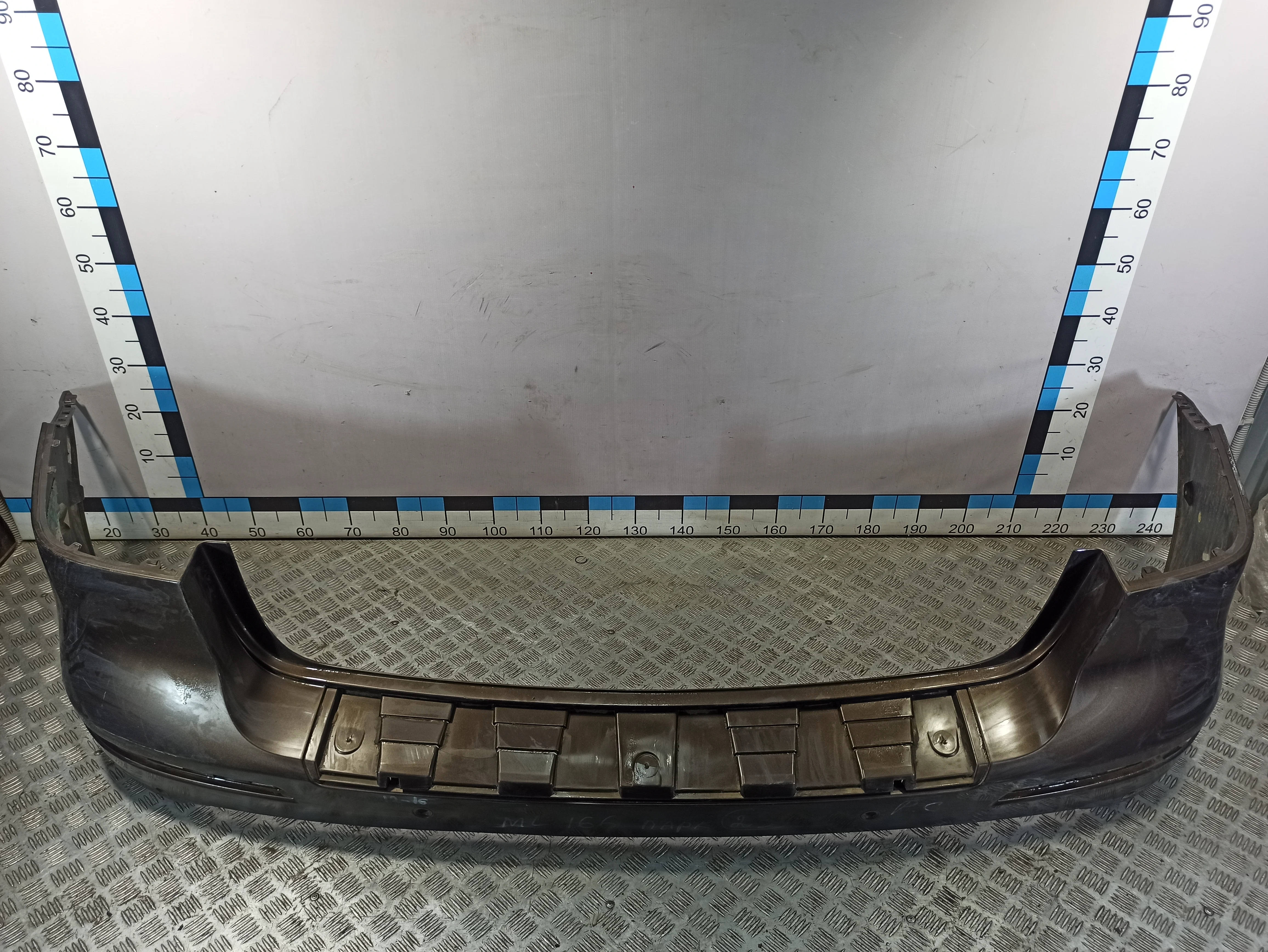 [Б/У] Бампер задний под парктроники MB W166 [Код: 00401778 ]