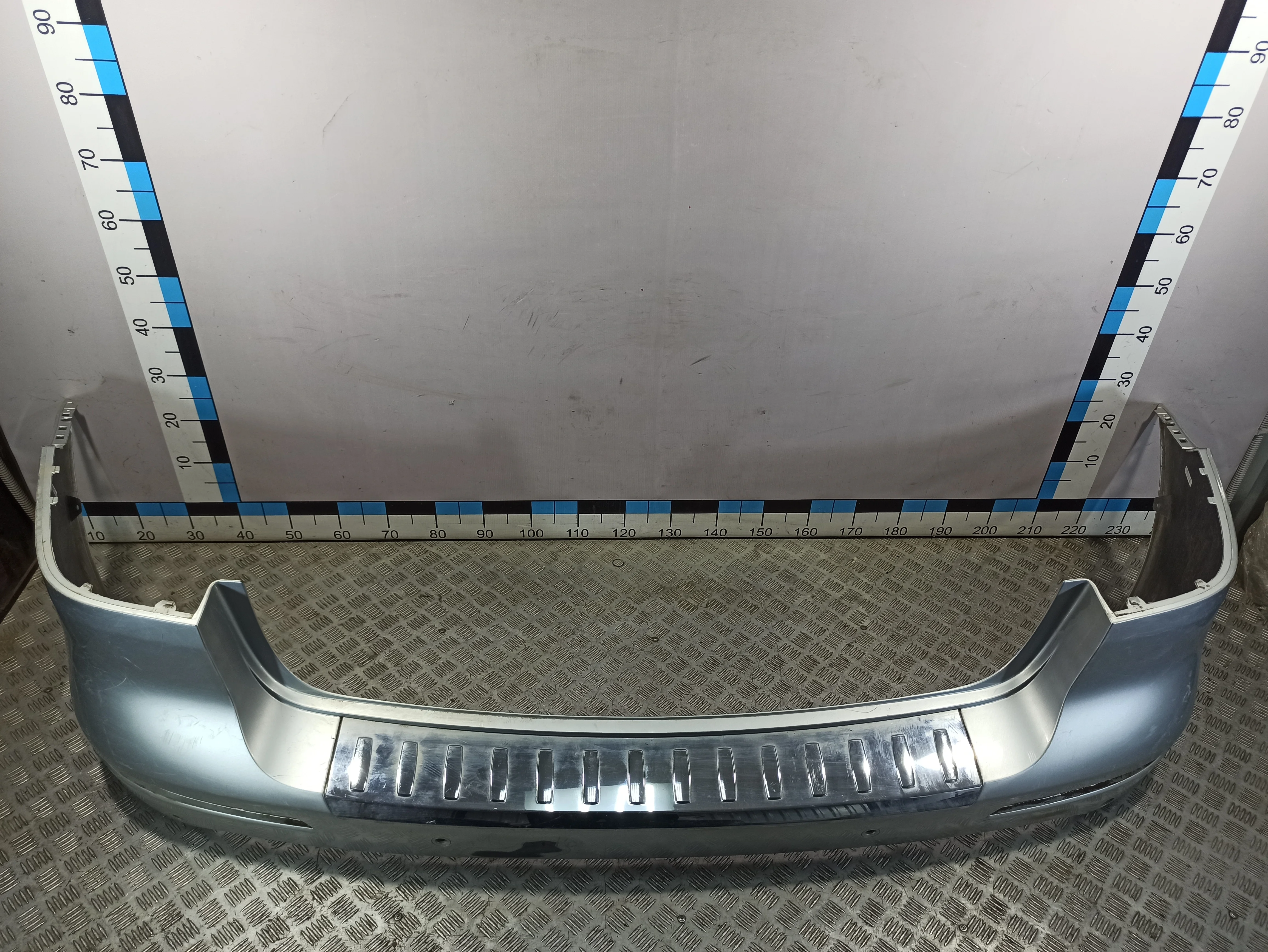 [Б/У] Бампер задний под парктроники MB W166 [Код: 00401783 ]