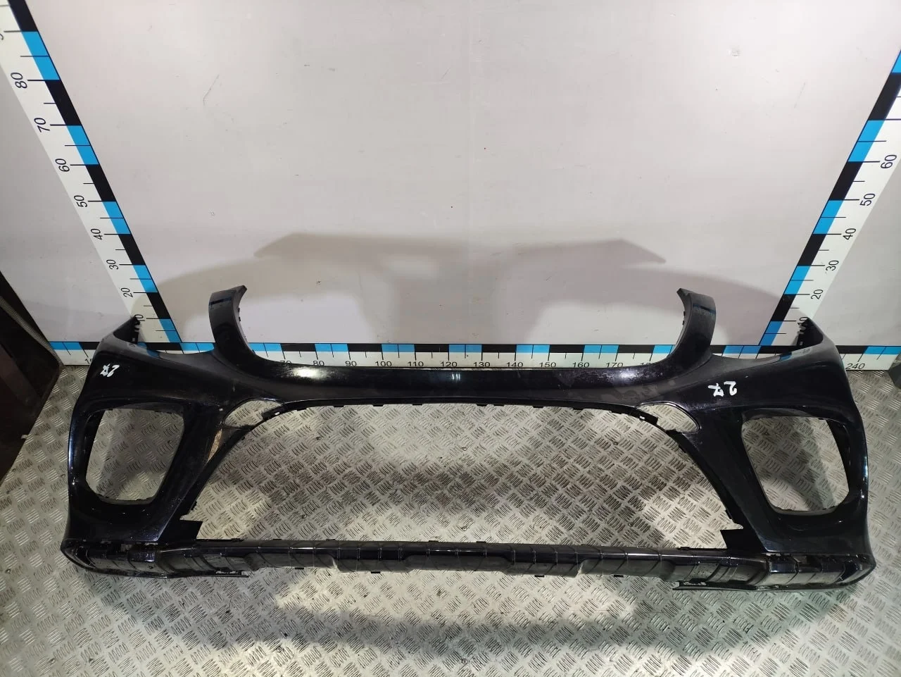 [Б/У] Бампер передний Mercedes W166 M-Klasse 2011-2018 - Замят левый угол [ХОРОШЕЕ] [Код: 00537699 ]