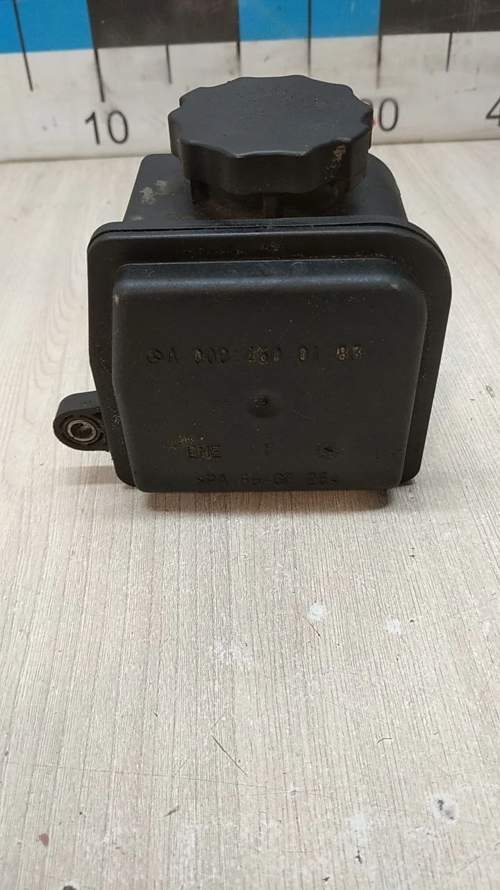 [Б/У] Бачок гидроусилителя Mercedes Benz [Код: 00678982 ]