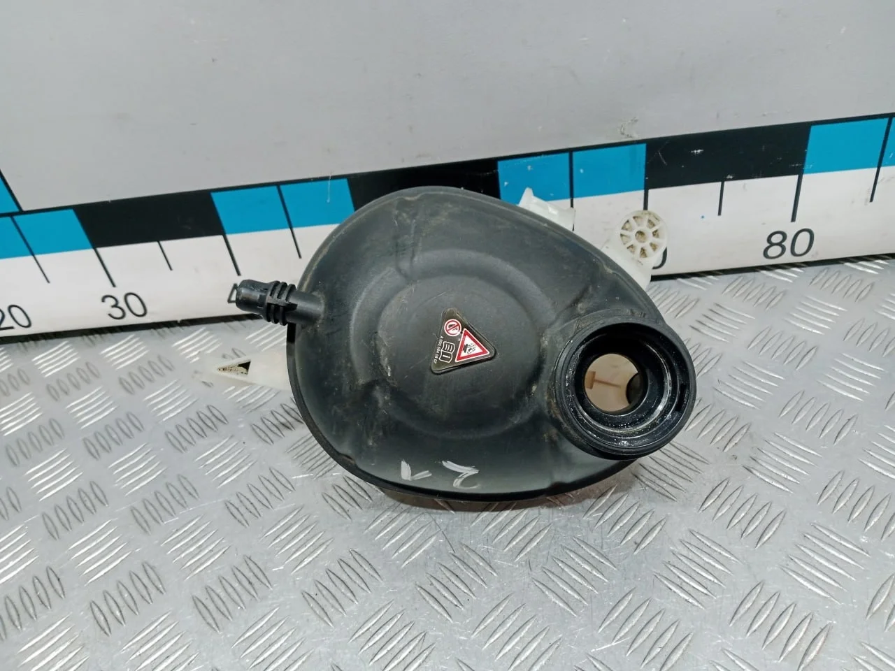 [Б/У] Бачок расширительный [Код: 00649308 ]