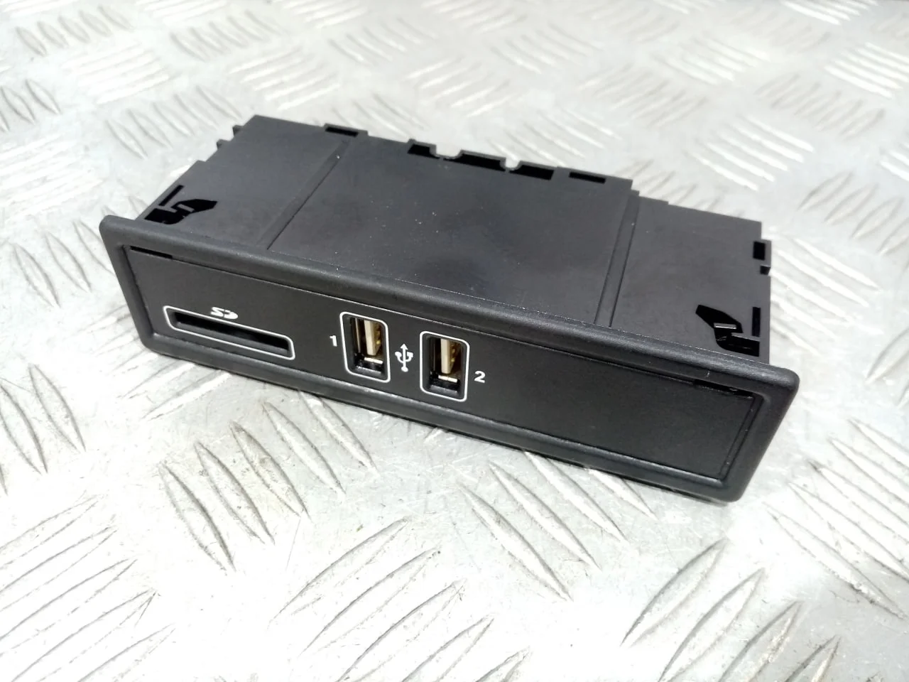 [Б/У] Блок USB [Код: 00605254 ]