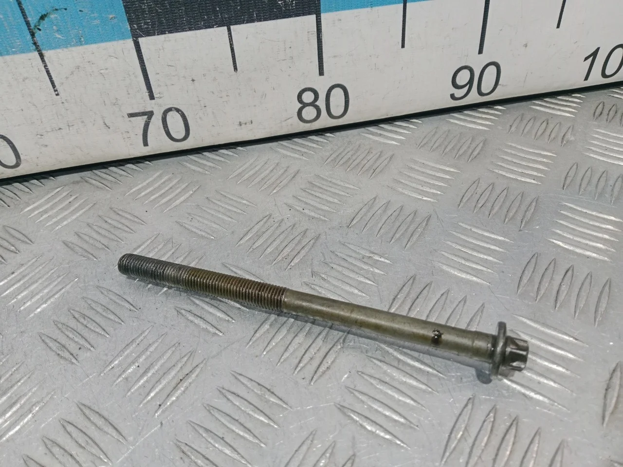 [Б/У] Болт ГБЦ Mercedes [Код: 00591305 ]