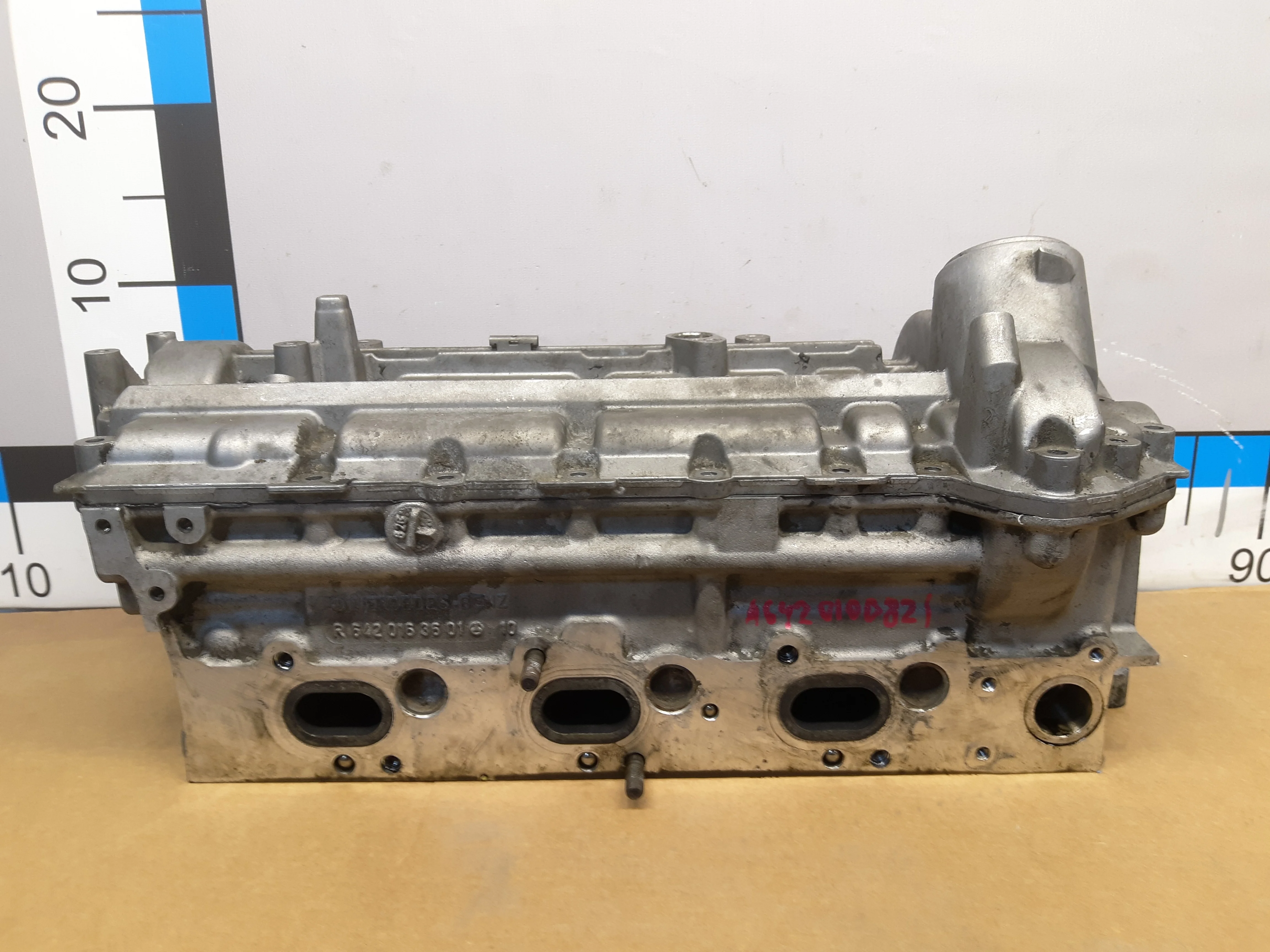 [Б/У] ГБЦ правая Mercedes om 642 - Отличное состояние. [Код: 00289726 ]