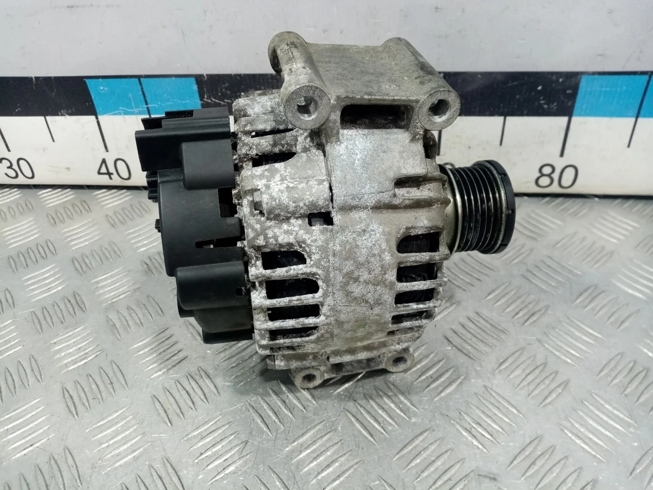 [Б/У] Генератор [Код: 00591022 ]