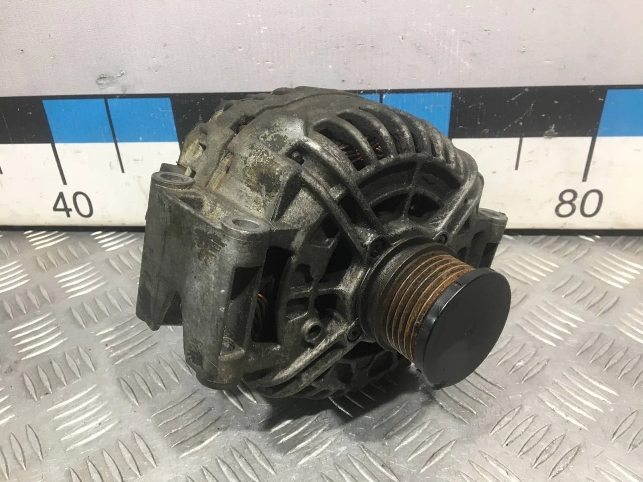 [Б/У] Генератор 14V/200A [Код: 00582679 ]