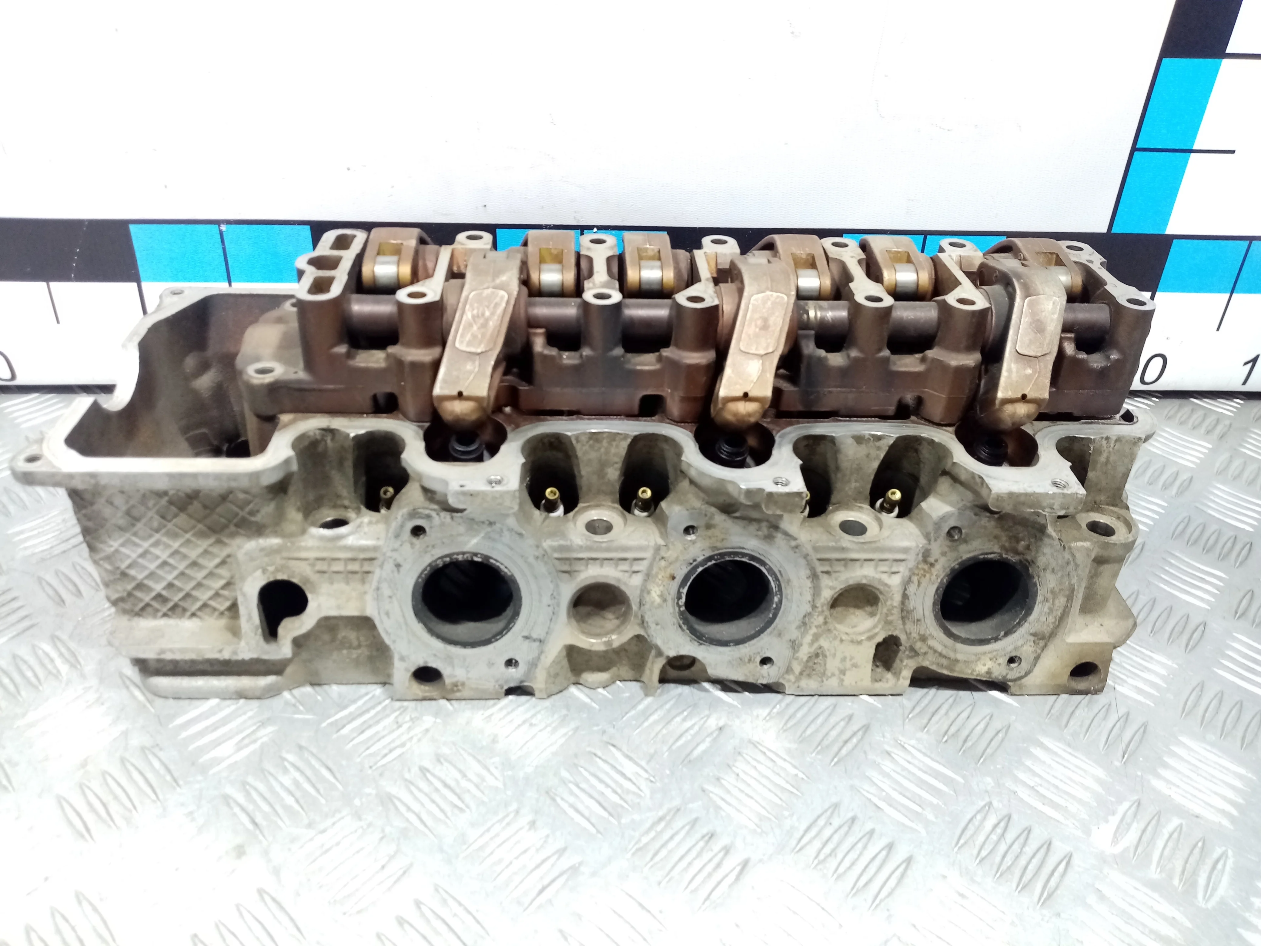 [Б/У] Головка блока левая Mercedes om.112 - (Состояние: пустая) [Код: 00376208 ]