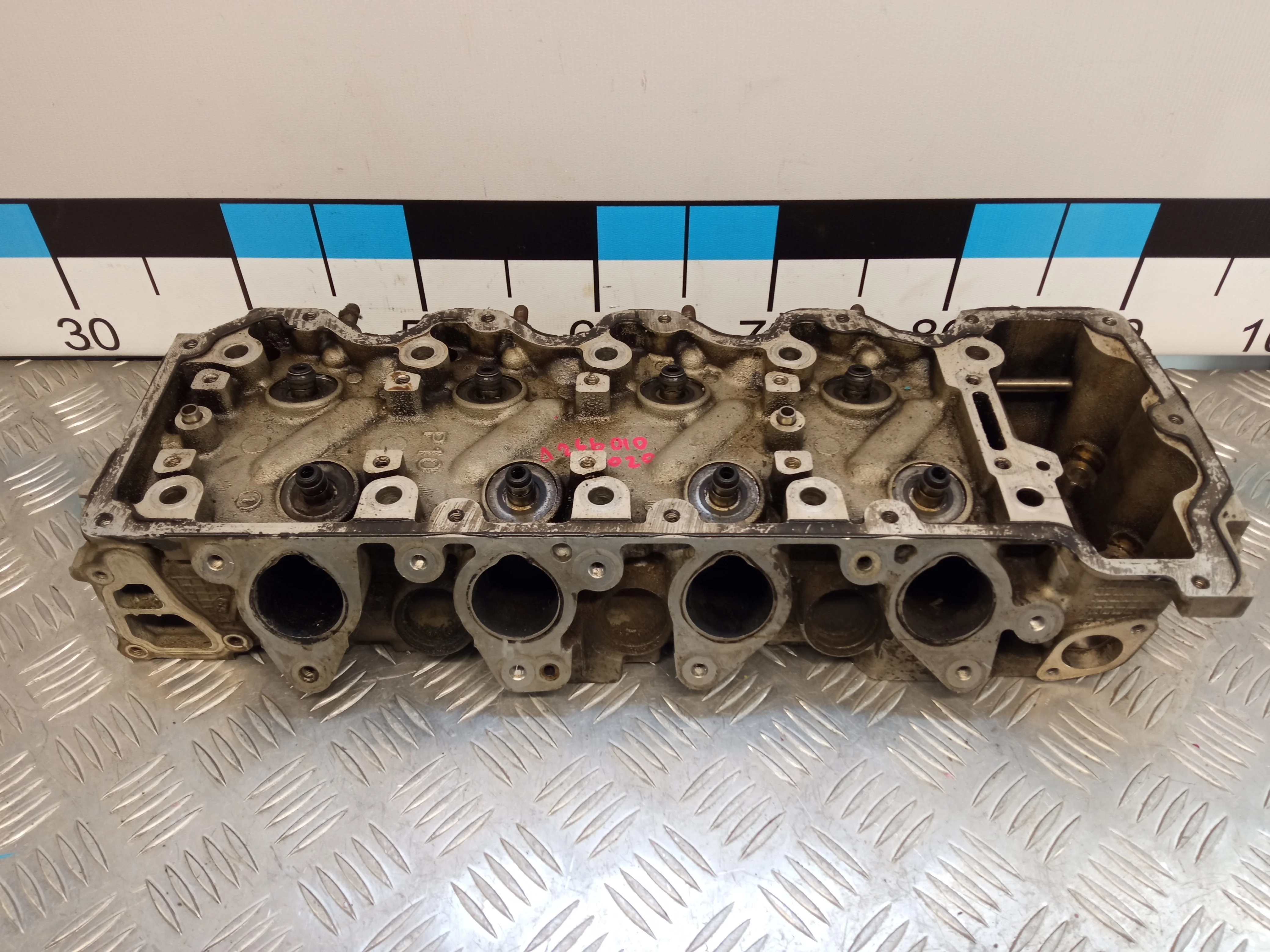 [Б/У] Головка блока цилиндров (om.266) - Отличное состояние. [Код: 00353208 ]