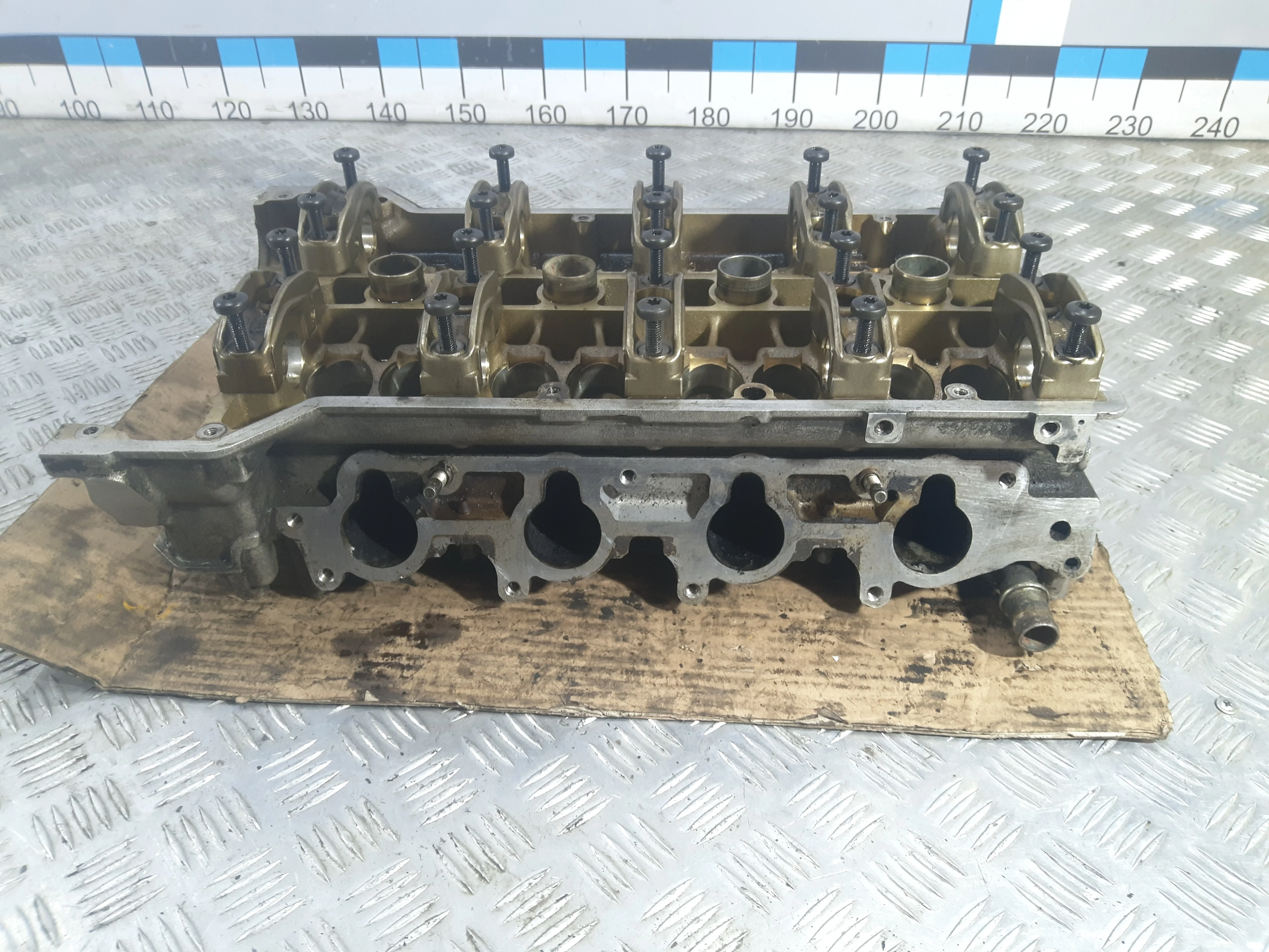 [Б/У] Головка блока цилиндров MB om.111920 - голая [Код: 00289524 ]