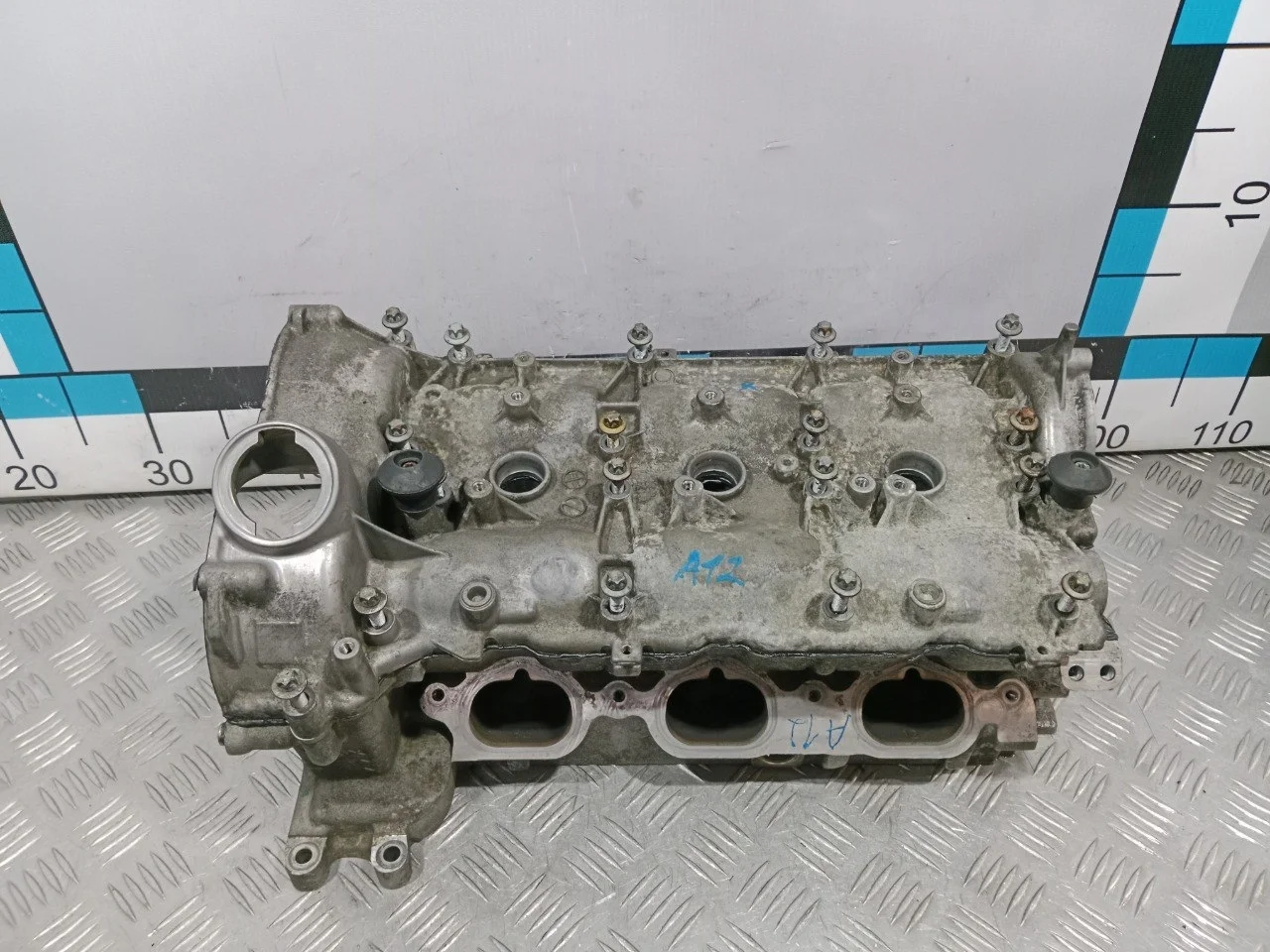 [Б/У] Головка блока цилиндров правая Mercedes om.272 [Код: 00591209 ]