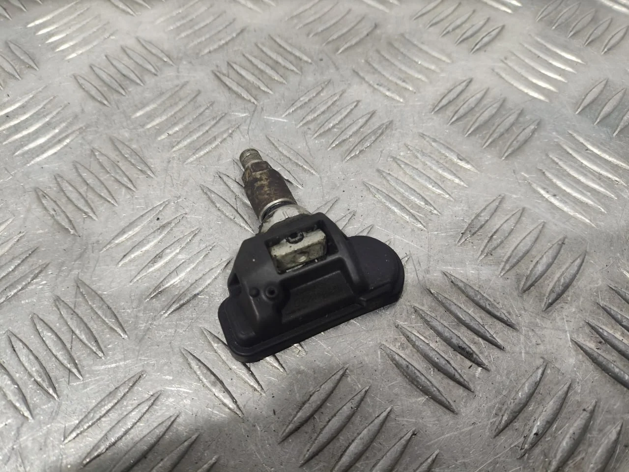 [Б/У] Датчик давления в шине TPMS Mercedes [Код: 00636470 ]