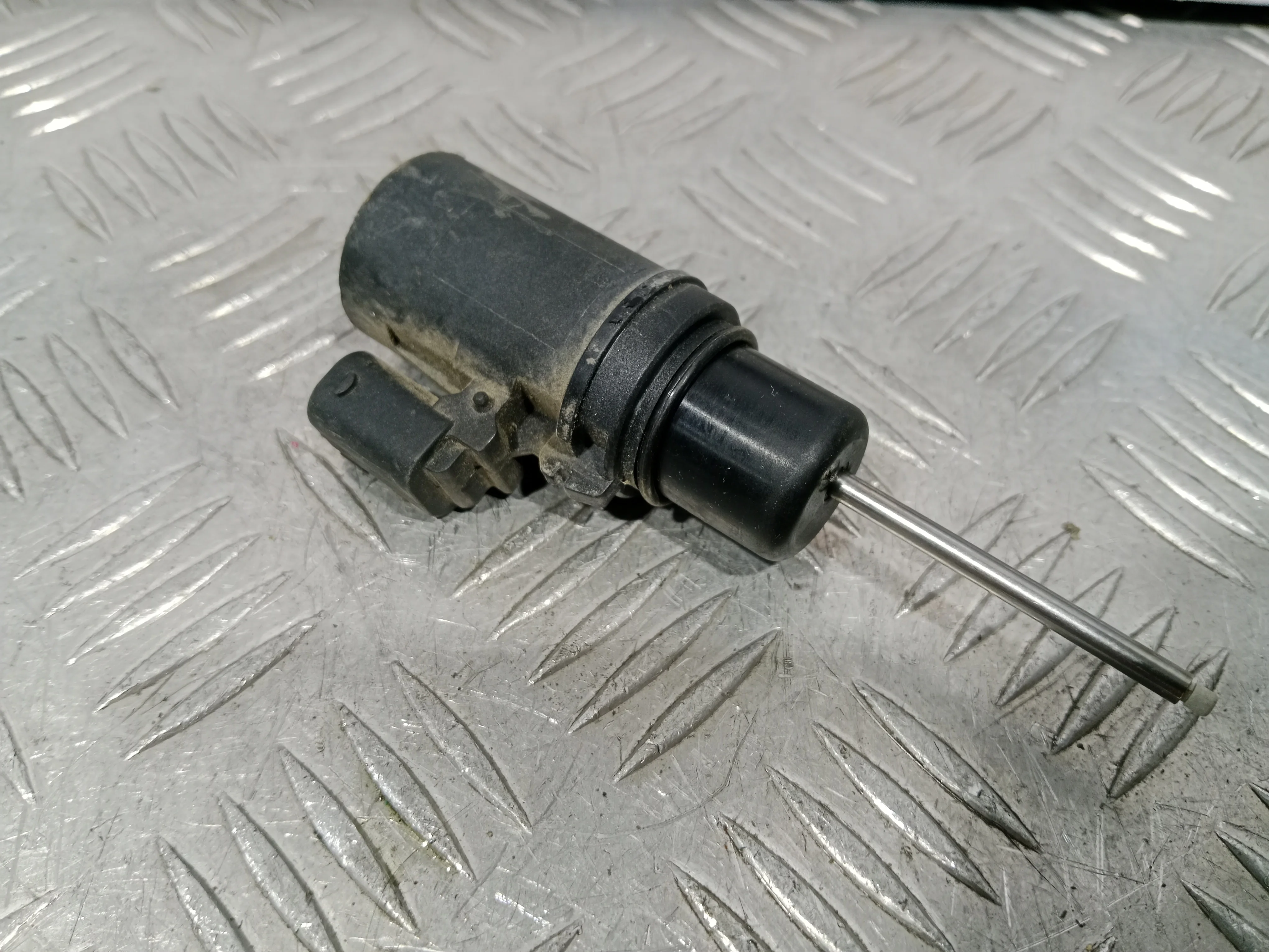 [Б/У] Датчик давления усилителя тормозов Mercedes [Код: 00432728 ]