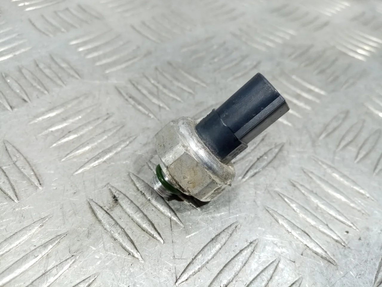 [Б/У] Датчик кондиционера Mercedes [Код: 00634925 ]