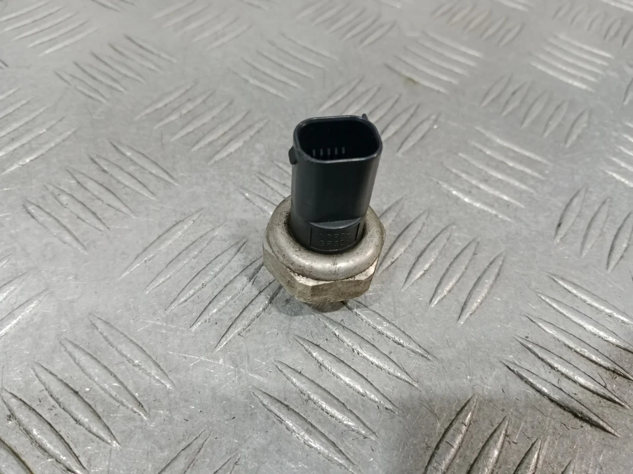 [Б/У] Датчик кондиционера Mercedes [Код: 00651939 ]