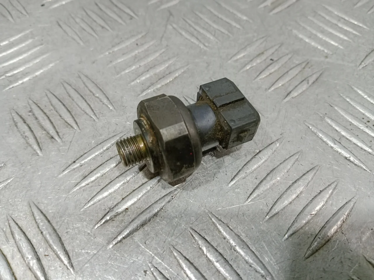 [Б/У] Датчик кондиционера Mercedes [Код: 00661529 ]