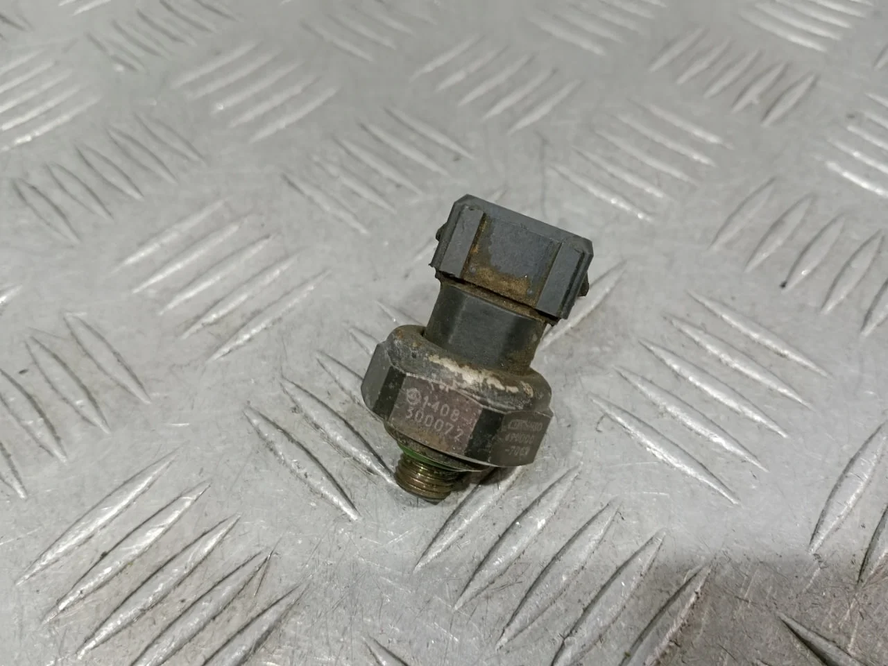 [Б/У] Датчик кондиционера Mercedes [Код: 00661531 ]