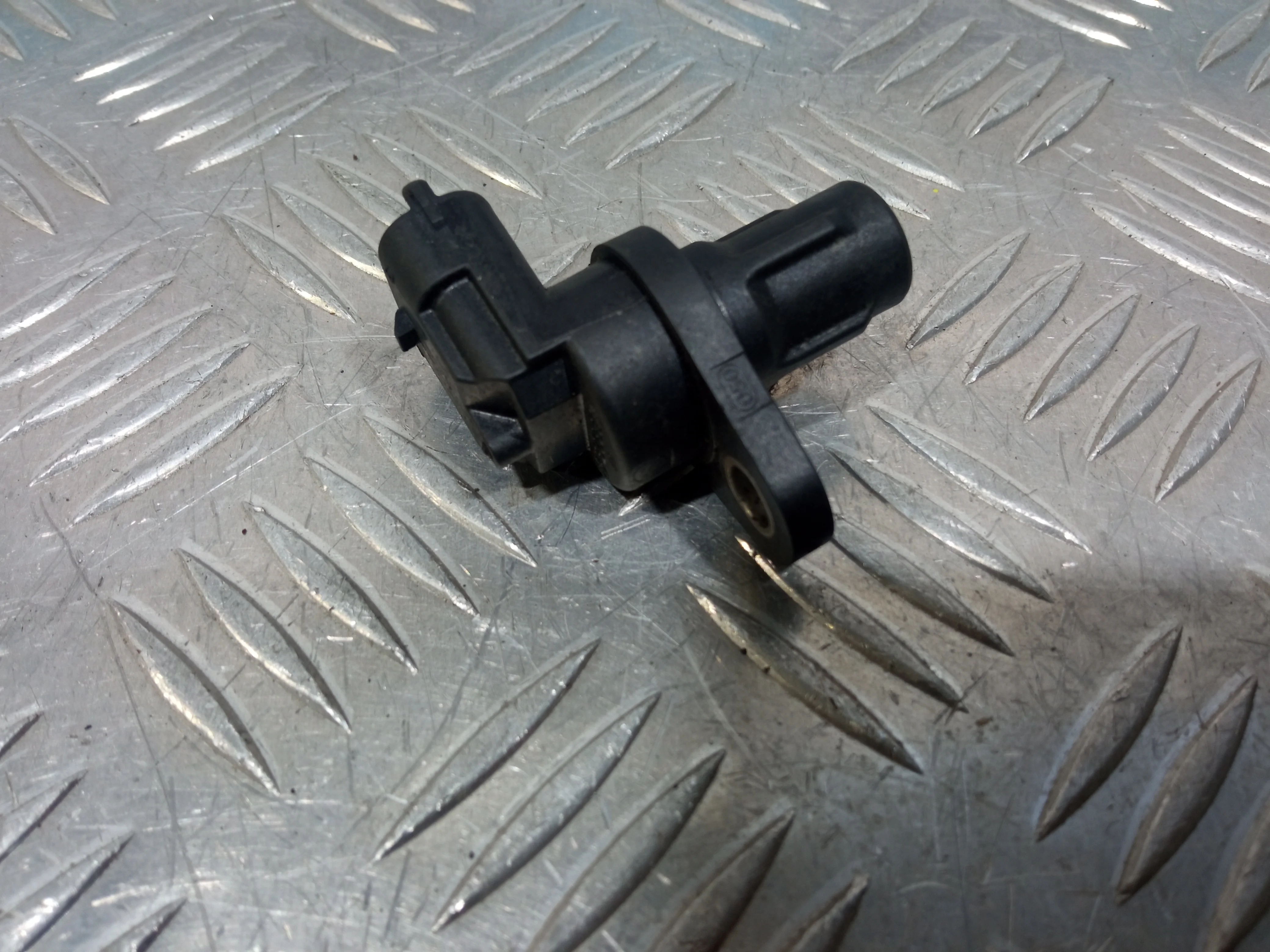 [Б/У] Датчик положения распредвала MB [Код: 00372305 ]