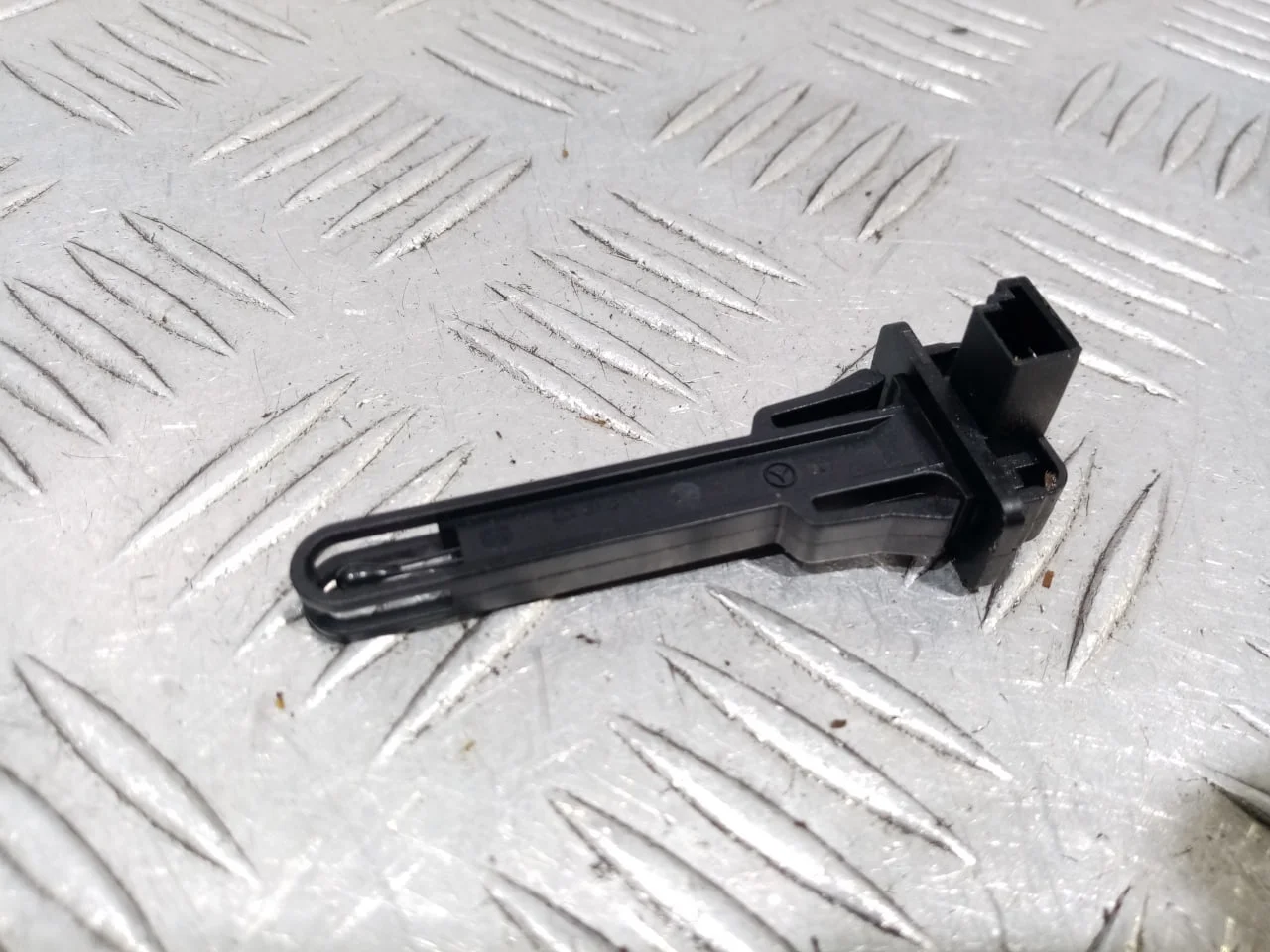 [Б/У] Датчик температуры воздуха [Код: 00538019 ]