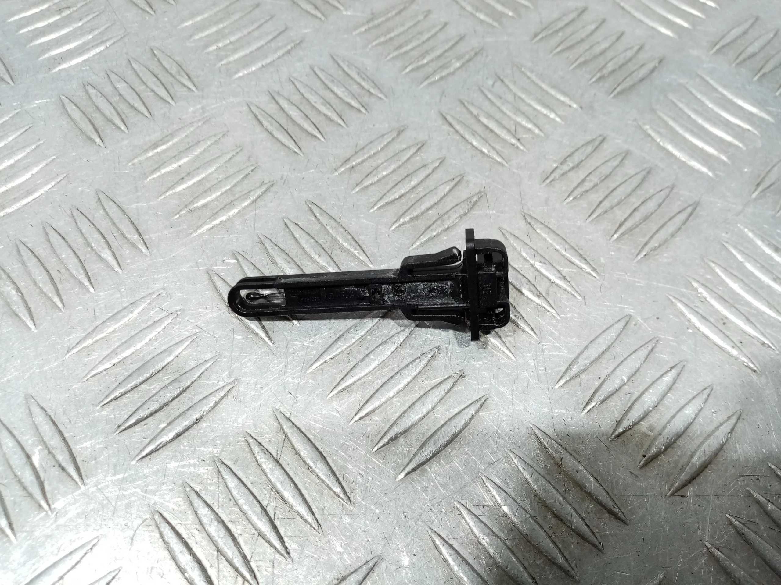 [Б/У] Датчик температуры воздуха [Код: 00679150 ]