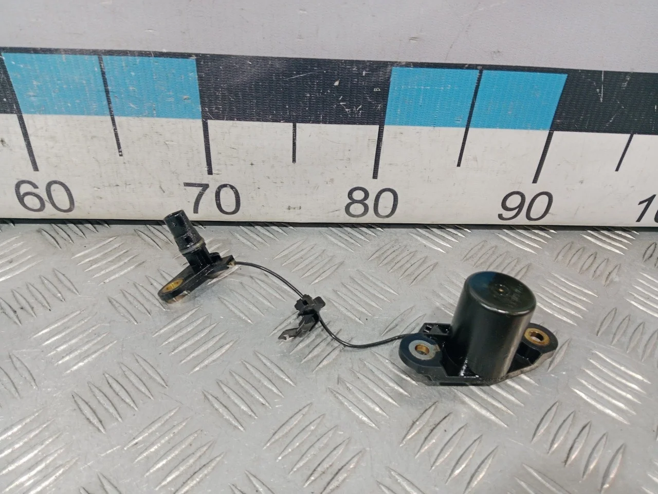 [Б/У] Датчик уровня масла [Код: 00590201 ]