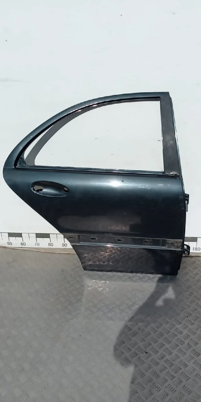 [Б/У] Дверь задняя правая MB W203 2000-2006 [Код: 00652627 ]