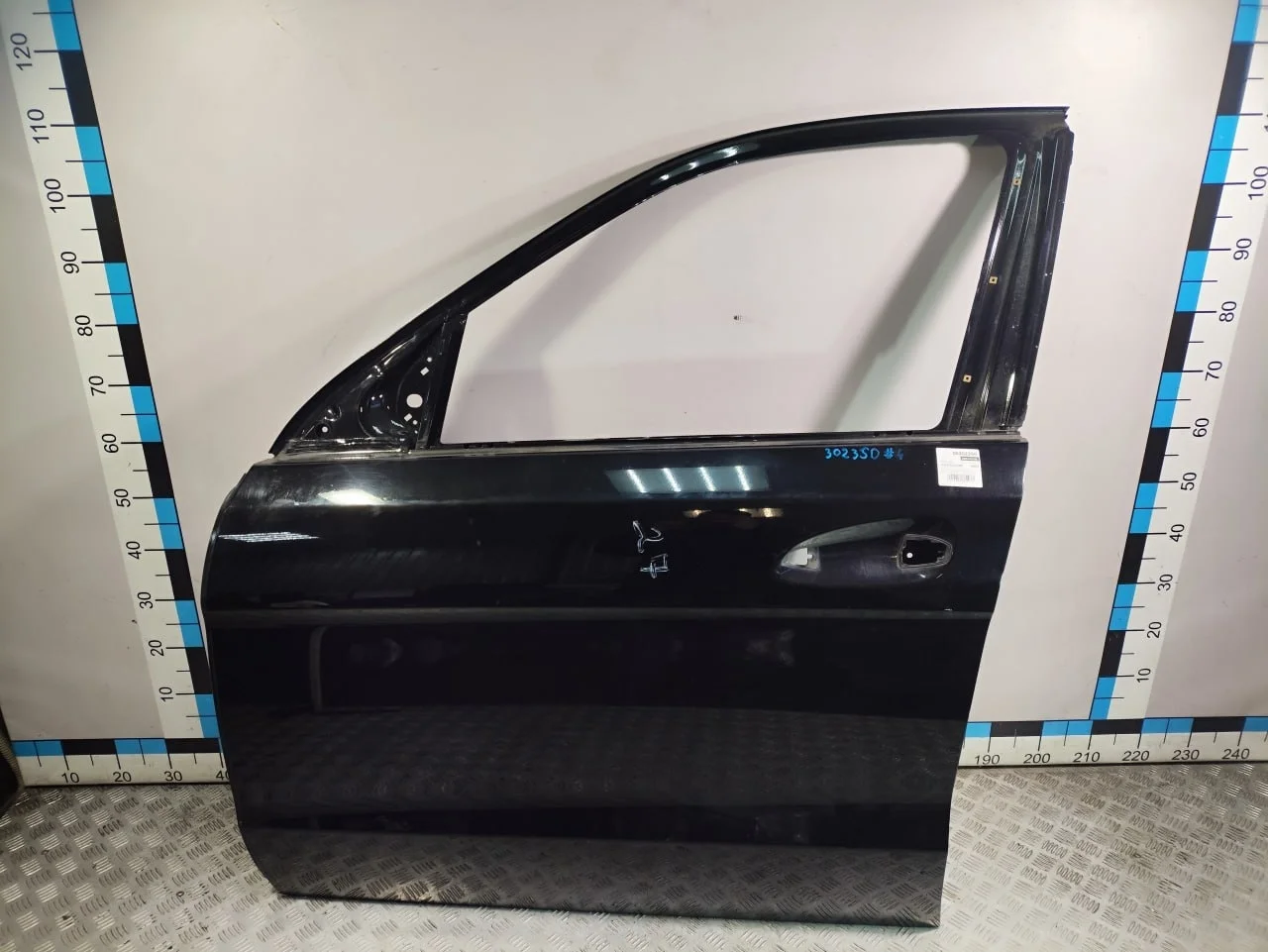 [Б/У] Дверь передняя левая MB GL/GLS/GLE/ML 166 [Код: 00536208 ]