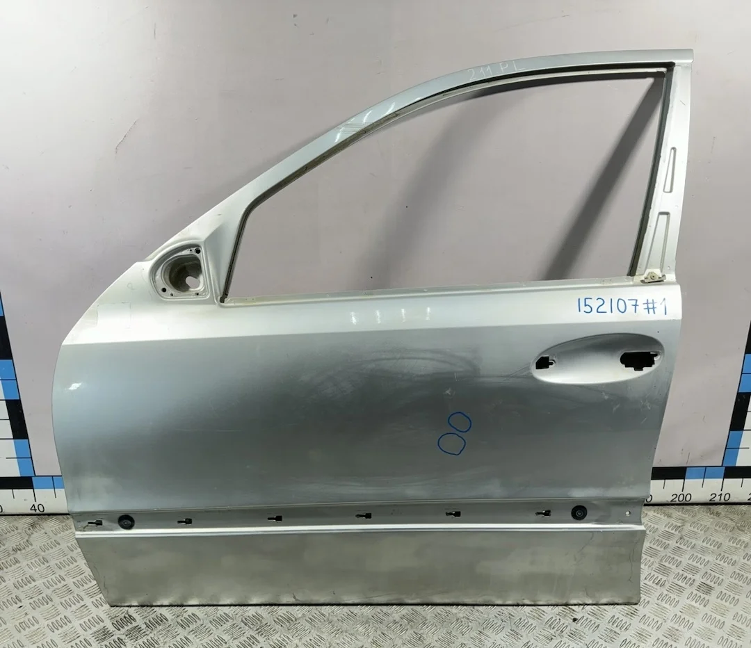 [Б/У] Дверь передняя левая MB W211 2002-2009 - вмятины [Незначительные дефекты] [Код: 00333620 ]