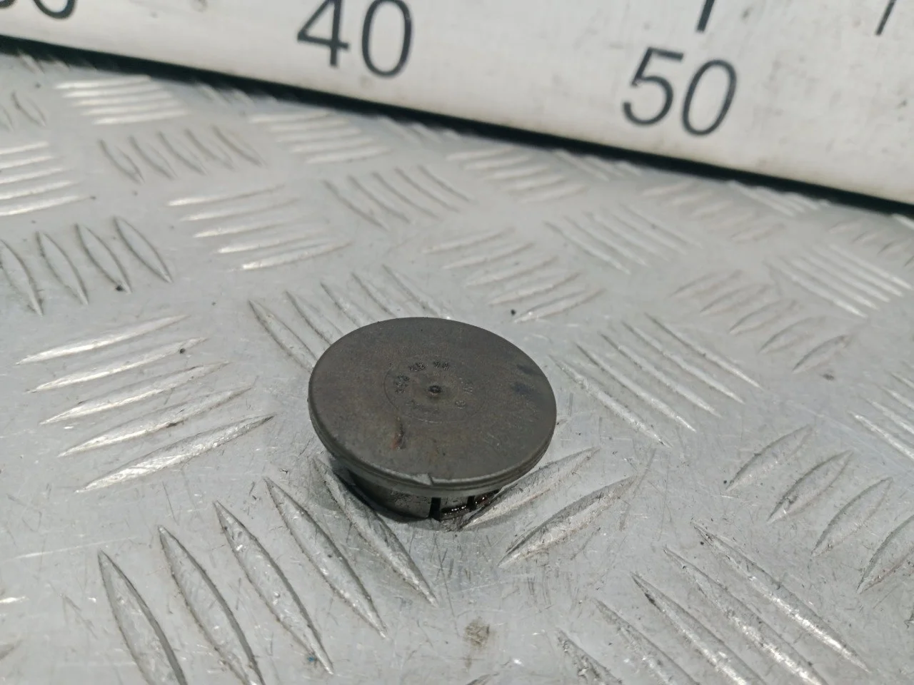 [Б/У] Заглушка рапредвала [Код: 00591301 ]