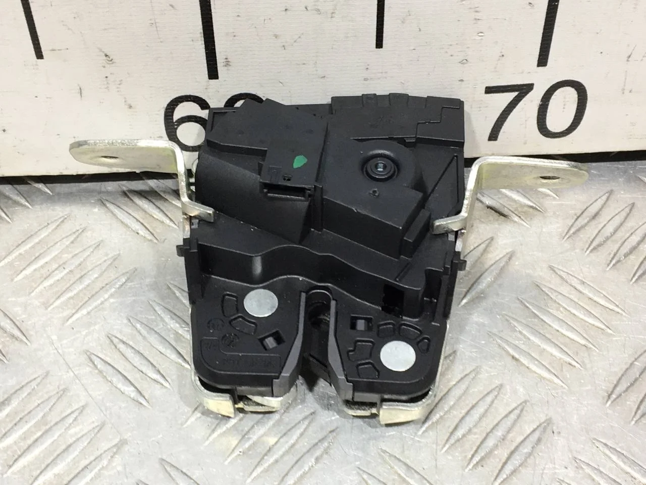 [Б/У] Замок багажника [Код: 00661097 ]