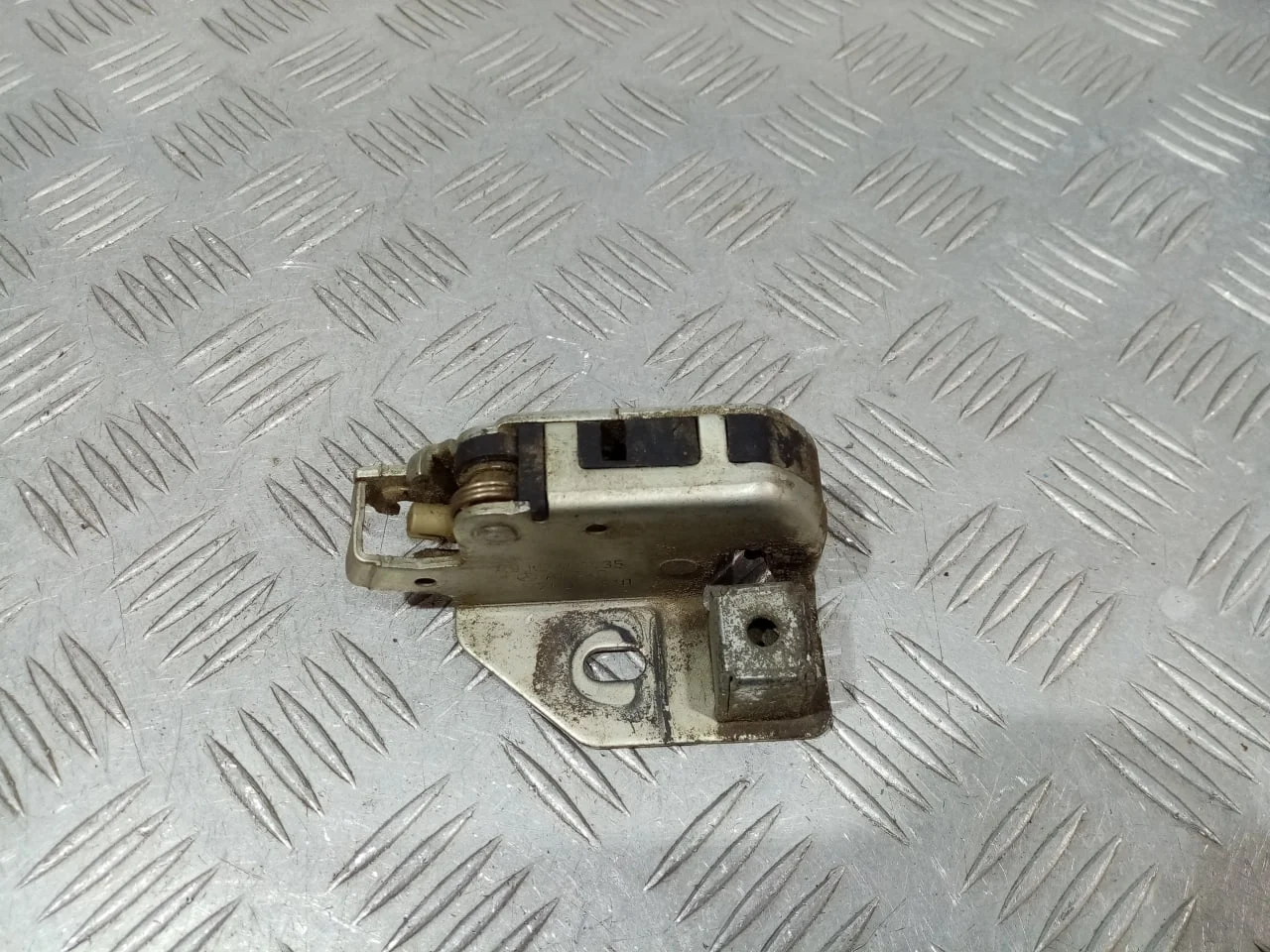 [Б/У] Замок двери распашной Mercedes Sprinter - (Состояние: ХОРОШЕЕ) [ХОРОШЕЕ] [Код: 00681761 ]