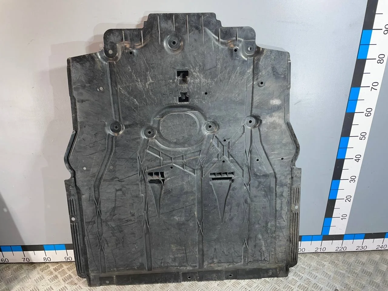 [Б/У] Защита антигравийная [Код: 00649445 ]