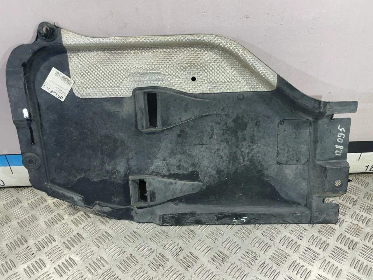 [Б/У] Защита двигателя Mercedes W246 [Код: 00511621 ]