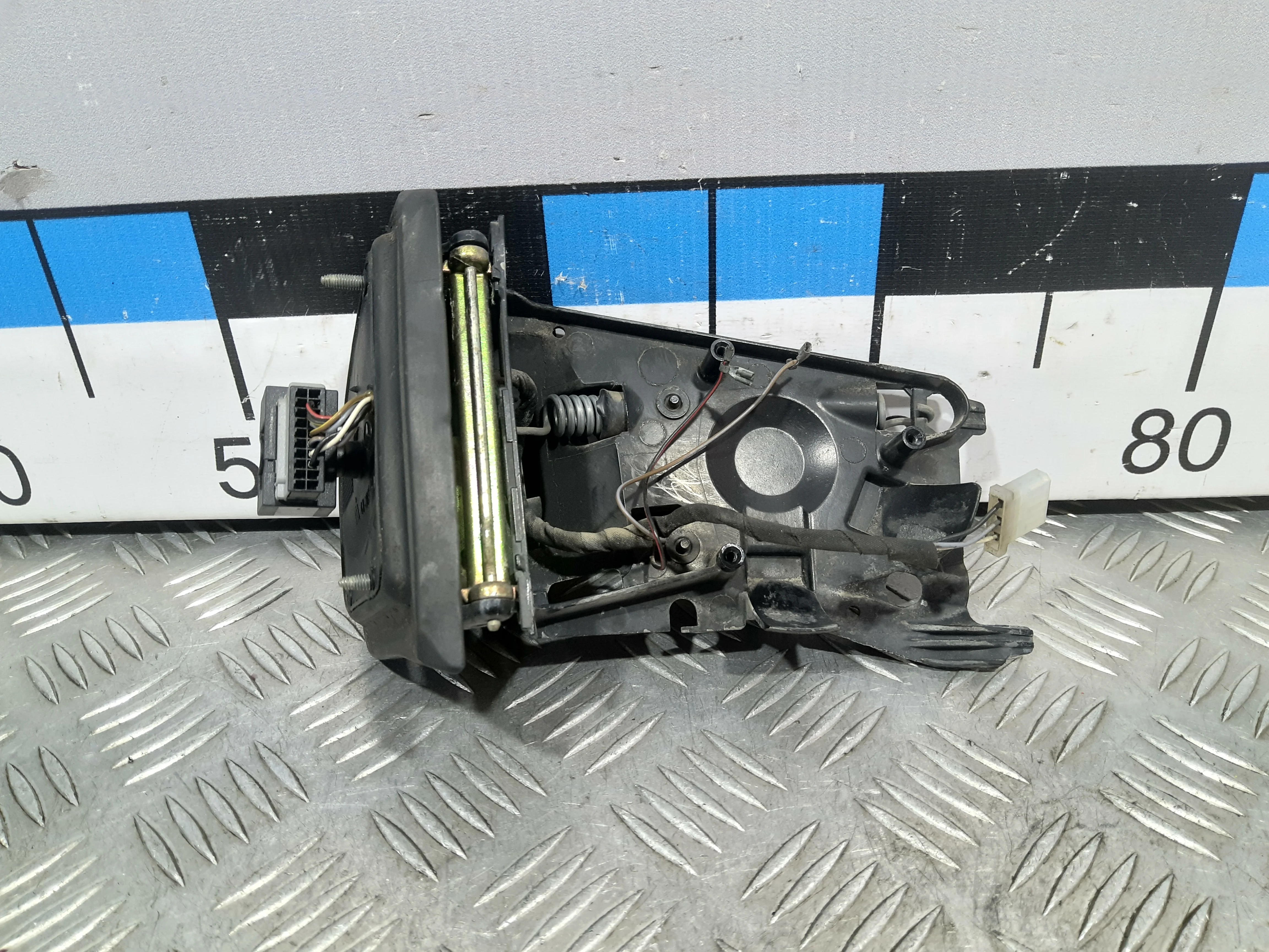 [Б/У] Зеркало электрическое правое MB W203 - Только кронштейн зеркала [ХОРОШЕЕ] [Код: 00451529 ]