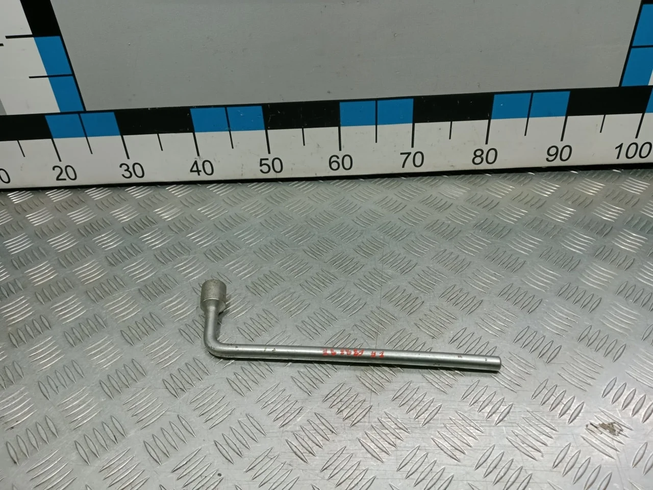 [Б/У] Ключ баллонный [Код: 00655379 ]