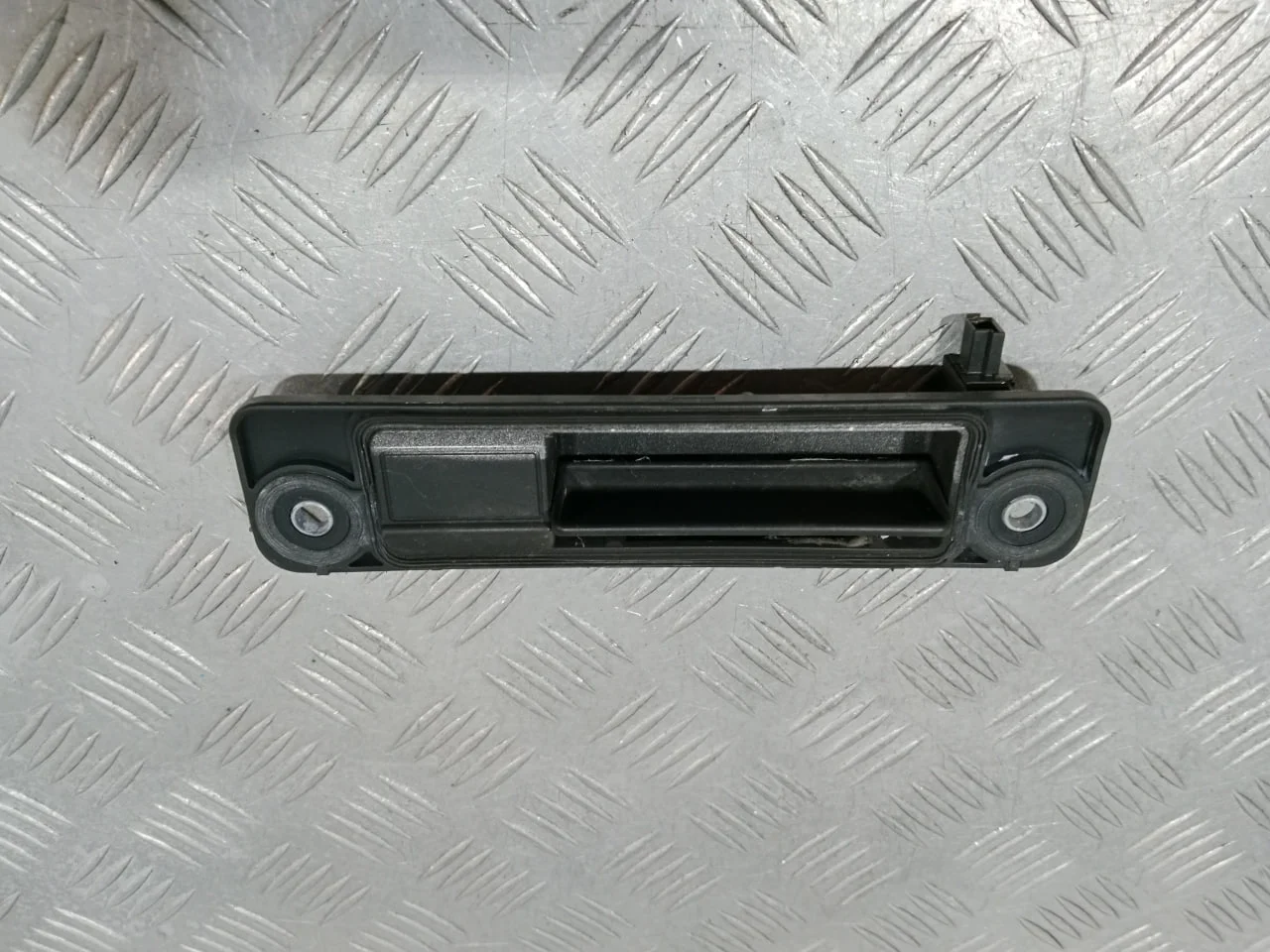 [Б/У] Кнопка открывания багажника [Код: 00666783 ]