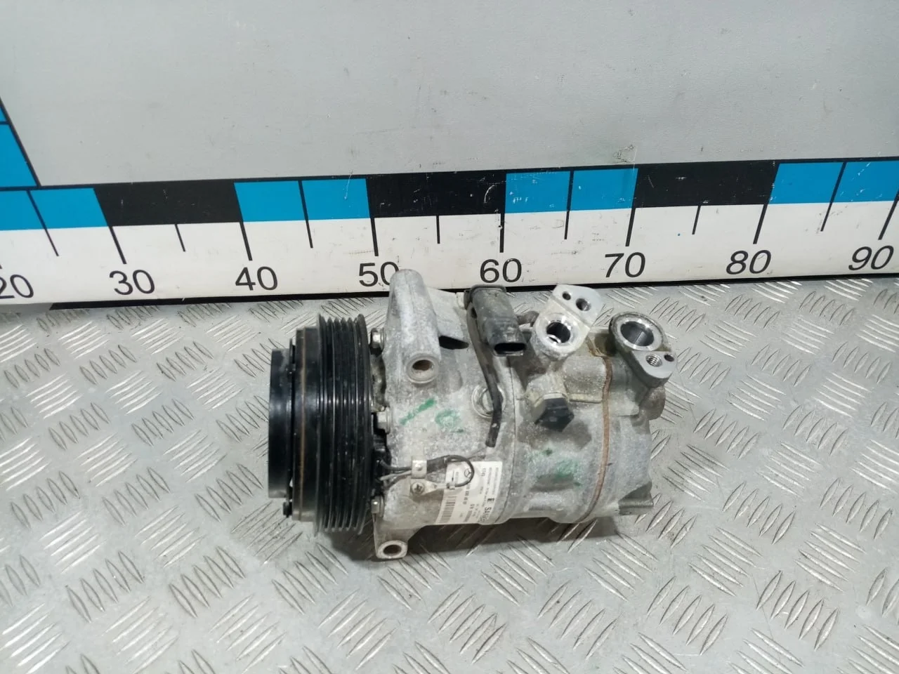 [Б/У] Компрессор кондиционера Mercedes [Код: 00671976 ]