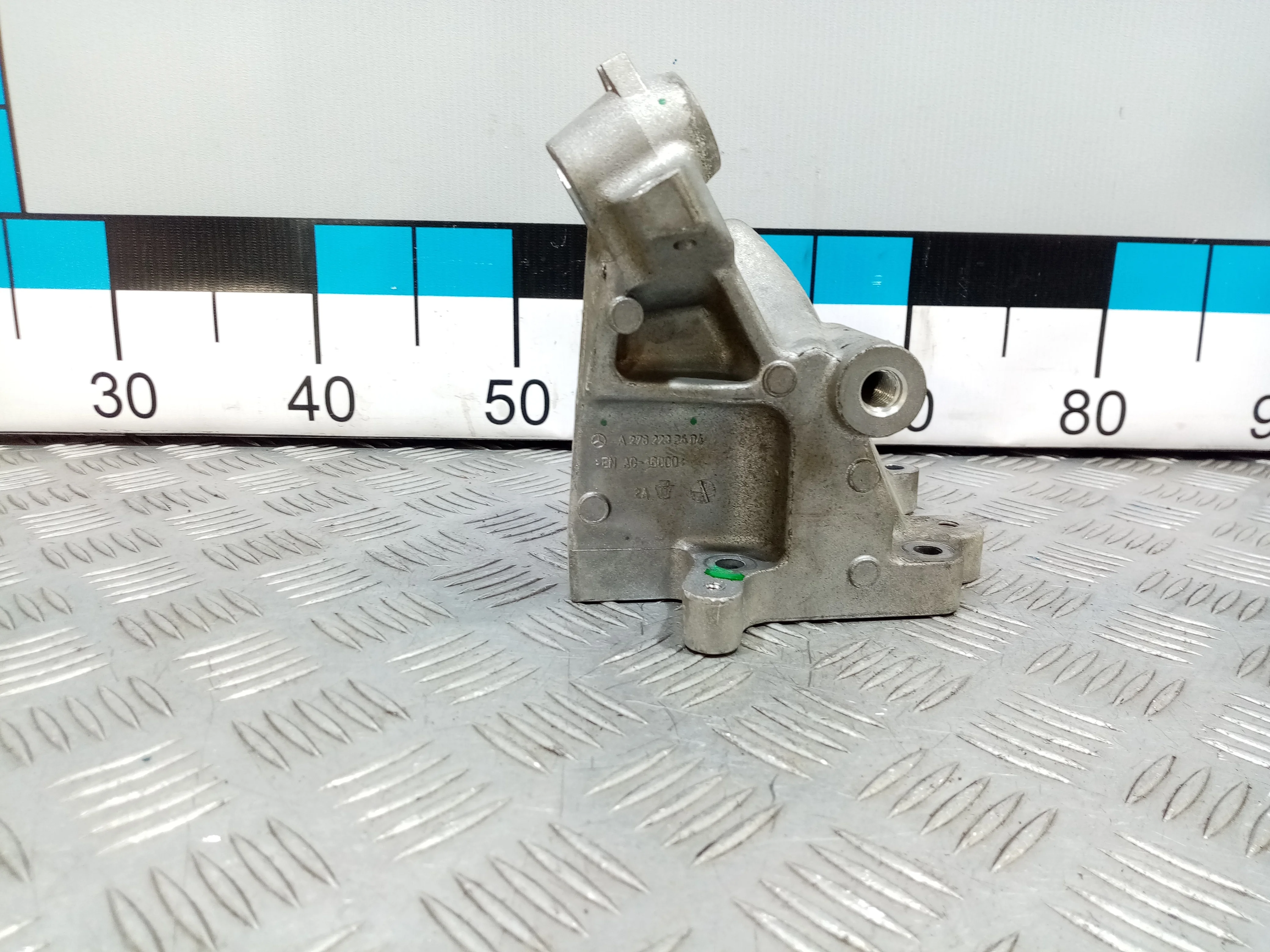 [Б/У] Кронштейн двигателя правый [Код: 00413837 ]